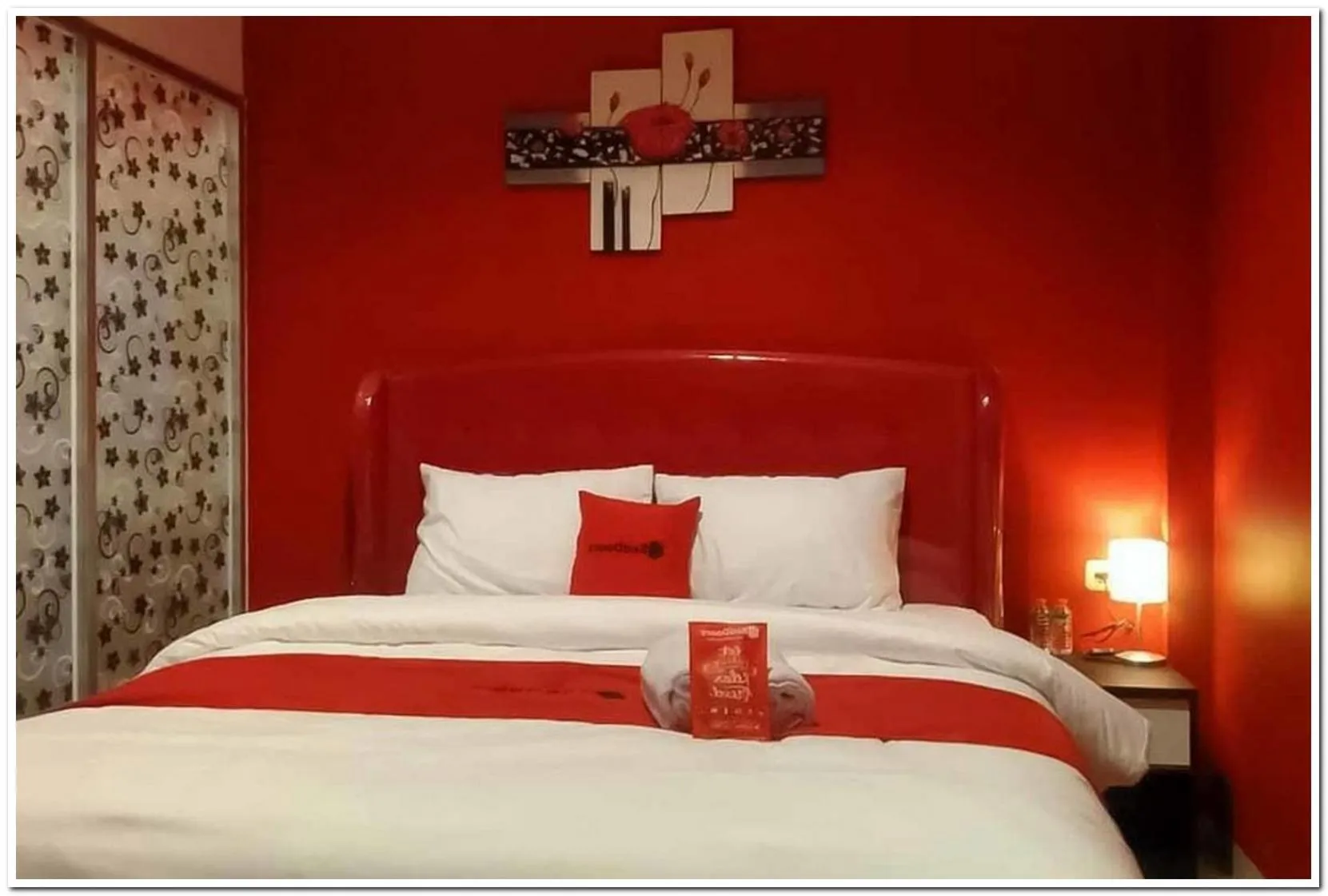 Bedroom, Bed in RedDoorz @ Sindangbarang Bogor
