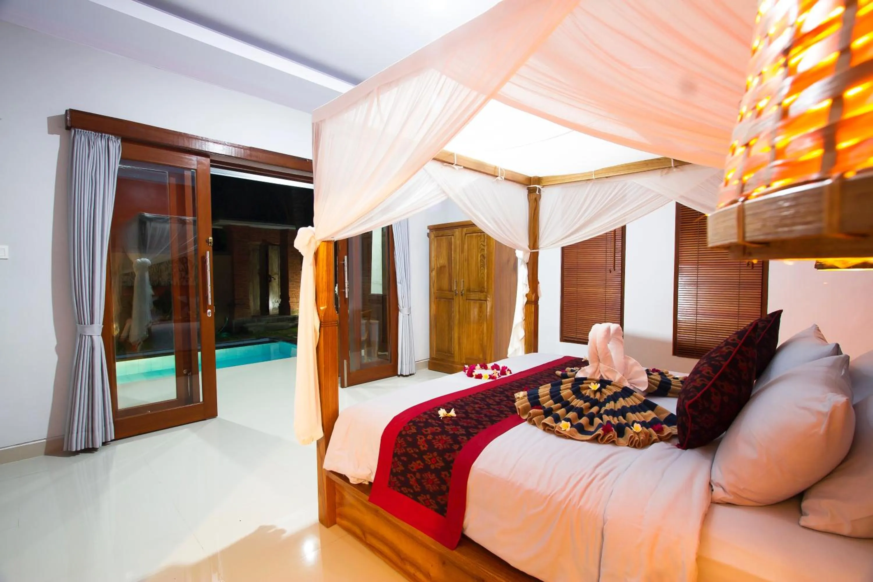 Bed in Ubud Suarga Mesari Private Pool Villa