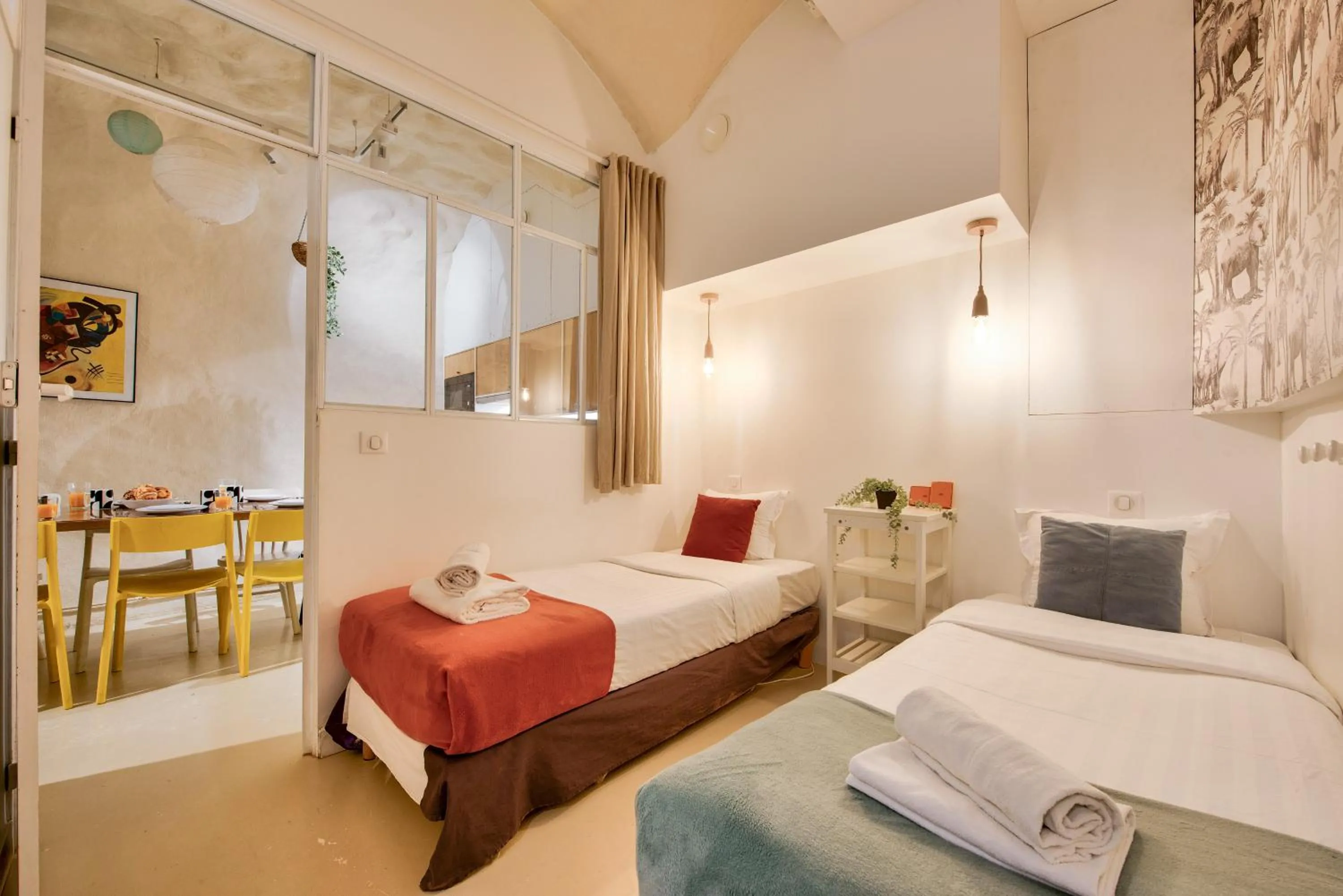 Bedroom, Bed in New Stunning 4 Bdrs Apt, With AC – Le Marais