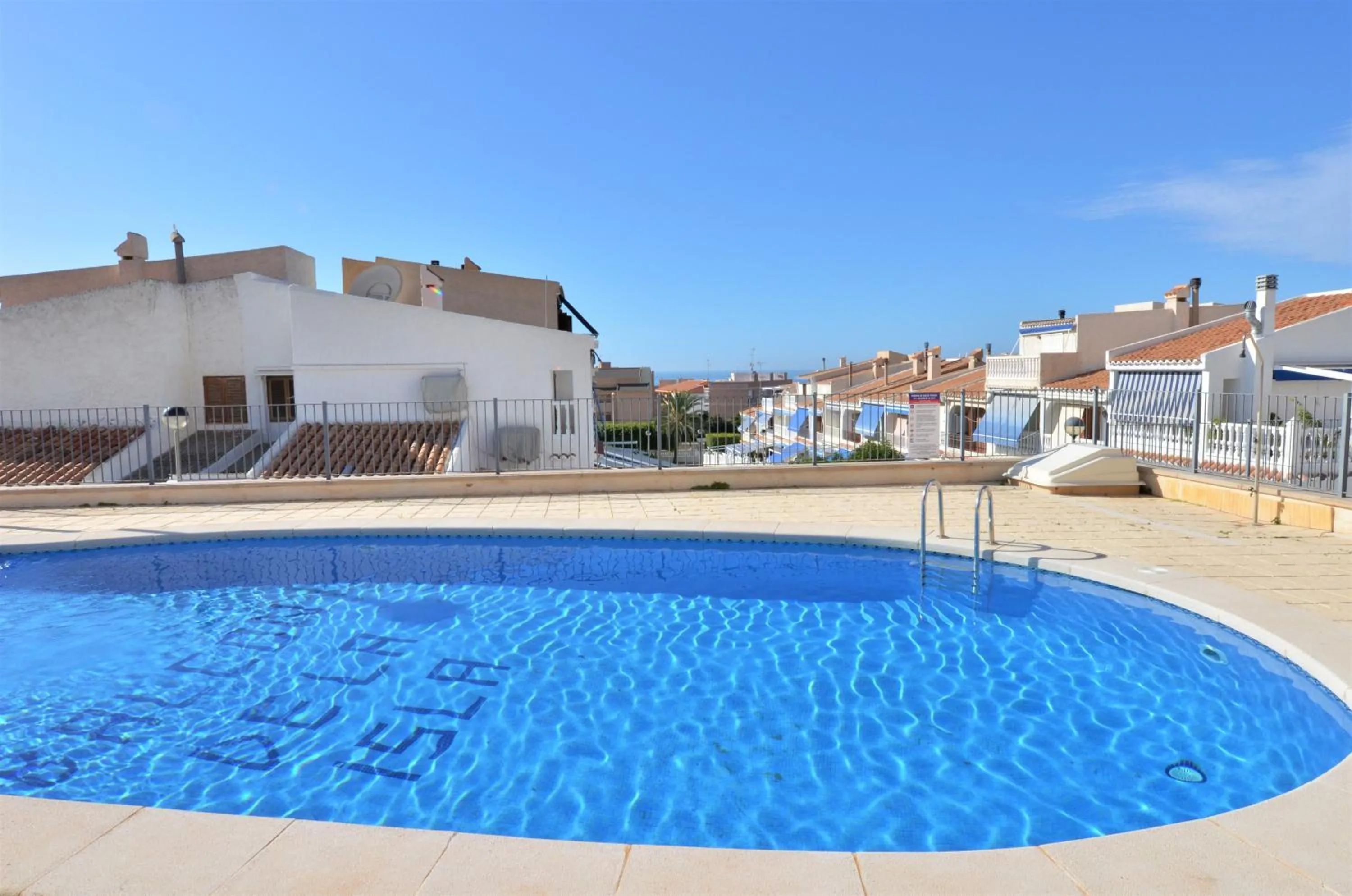 Swimming pool in Penthouse with Panoramic View by NRAS