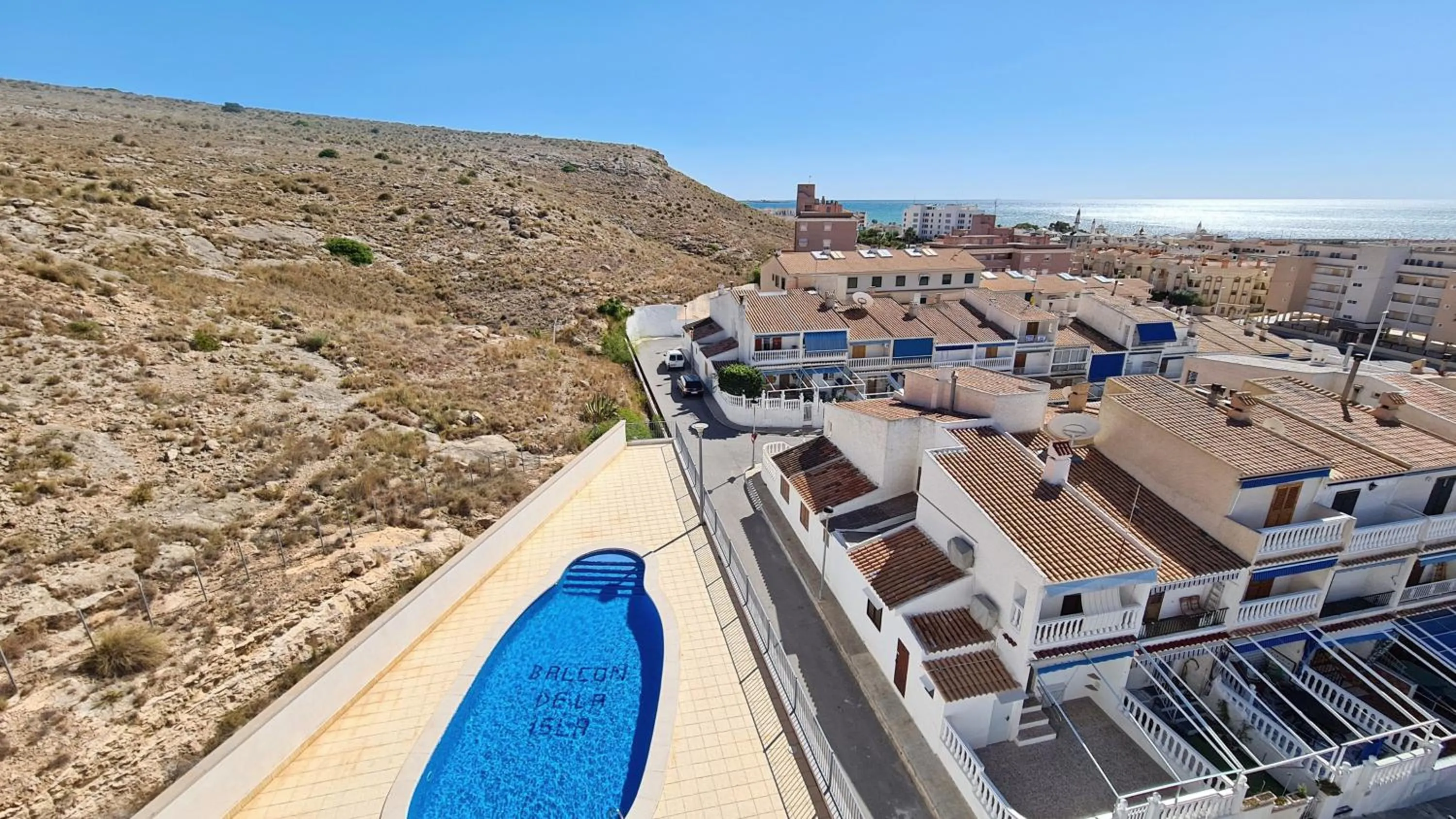 Pool view in Penthouse with Panoramic View by NRAS