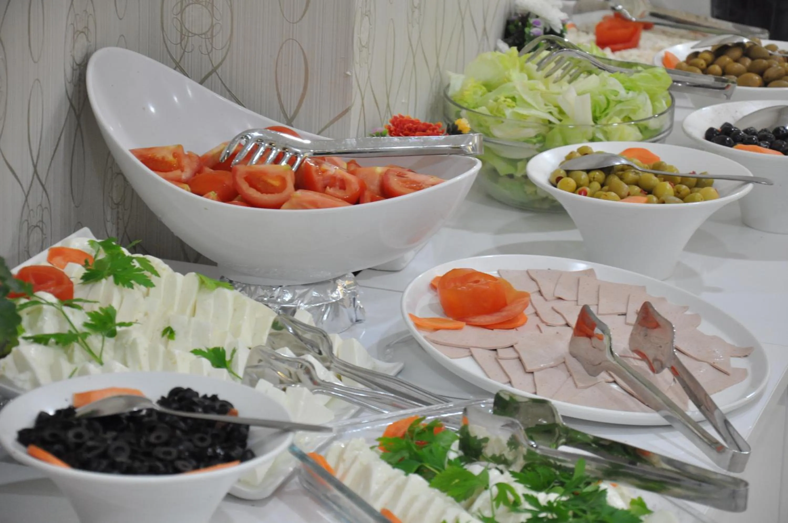 Restaurant/places to eat in Taksim Cuento Hotel
