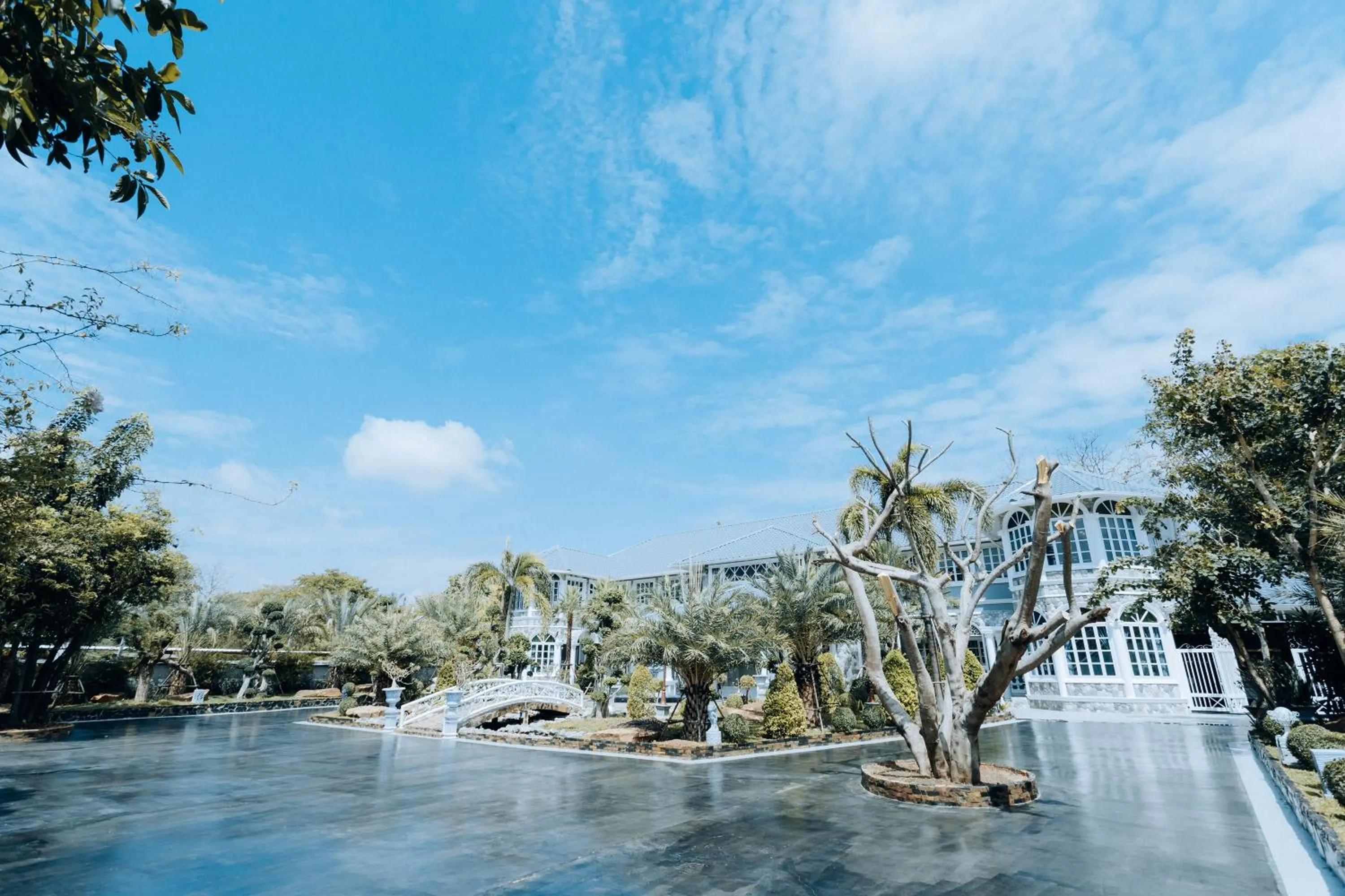 Property building in BB Le Garden