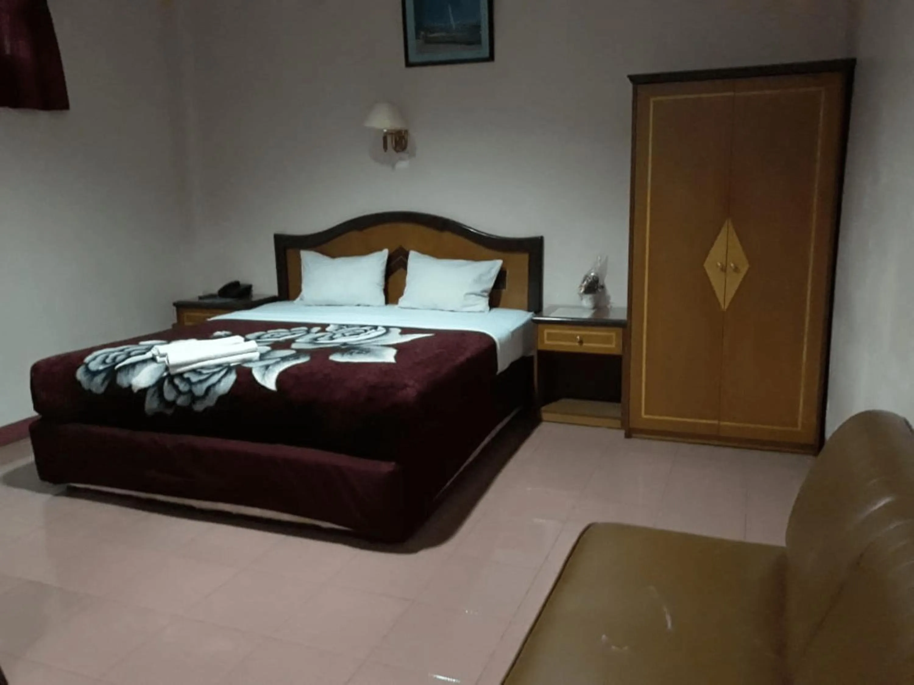 Bedroom, Bed in Hotel Parewisata