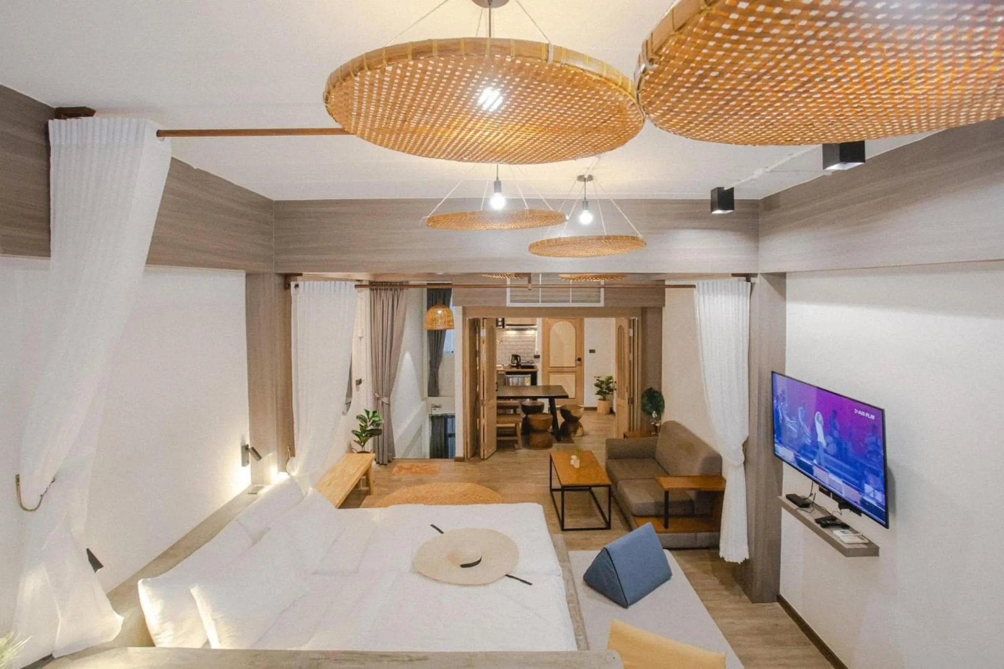 Photo of the whole room, Bed in Krung Boutique Hotel