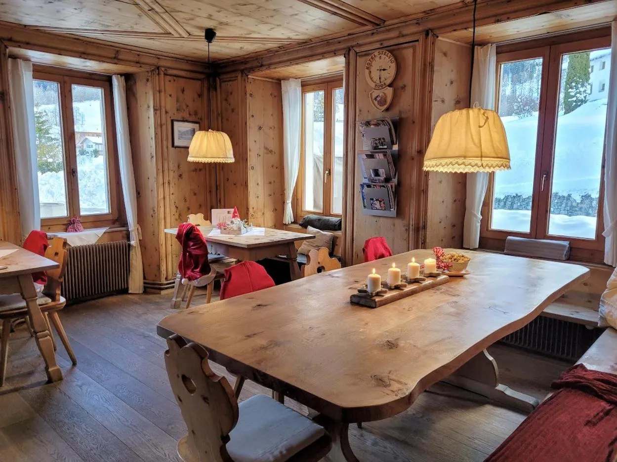 Dining area in B&B Villa Stelvio