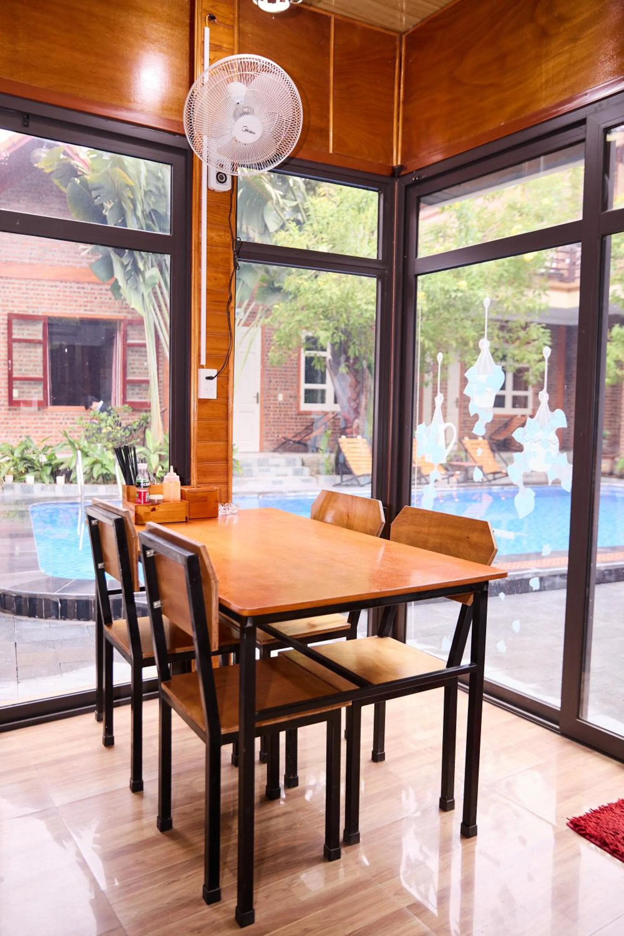 Dining area in Cosiana Homestay
