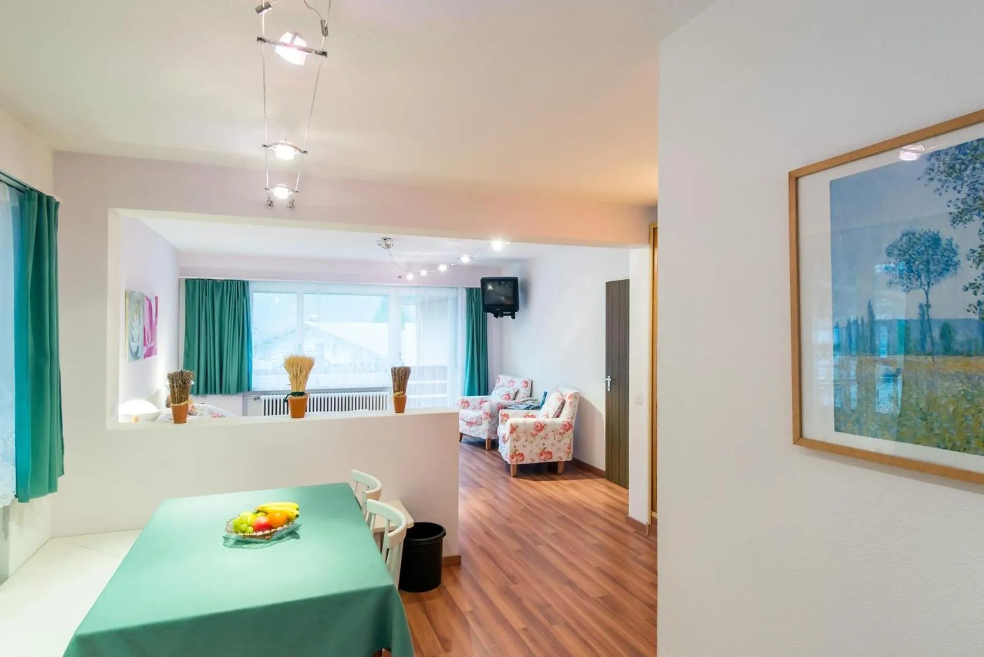 Photo of the whole room, Bed in Badehotel Salina Maris – Wellness & Vintage