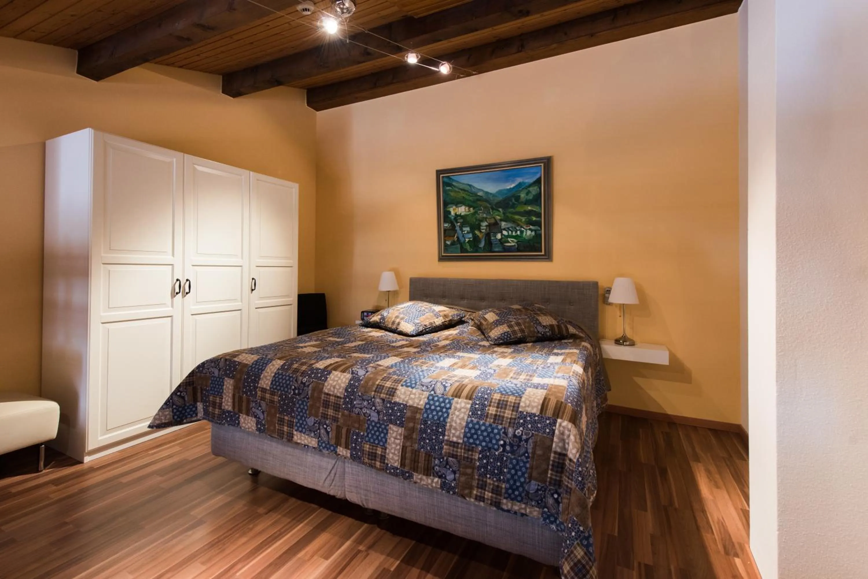 Bed in Badehotel Salina Maris – Wellness & Vintage