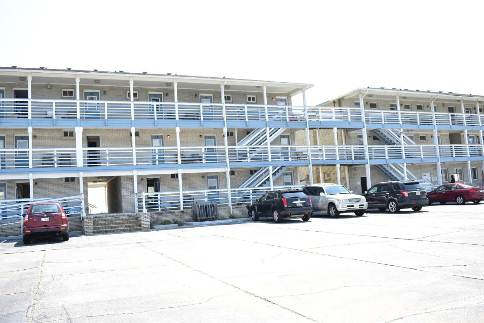 Property building in Blue Heron Motel