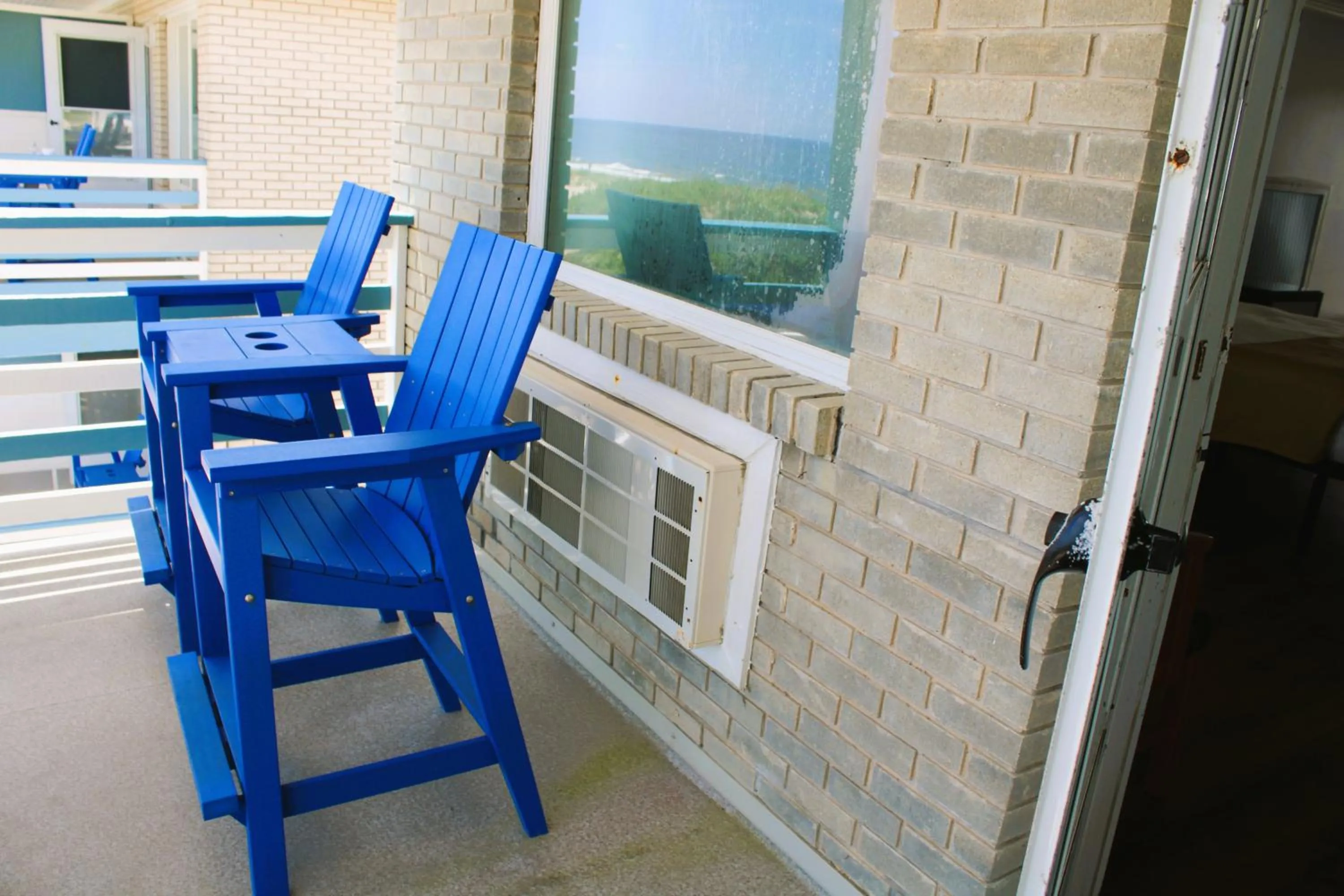 Patio in Blue Heron Motel