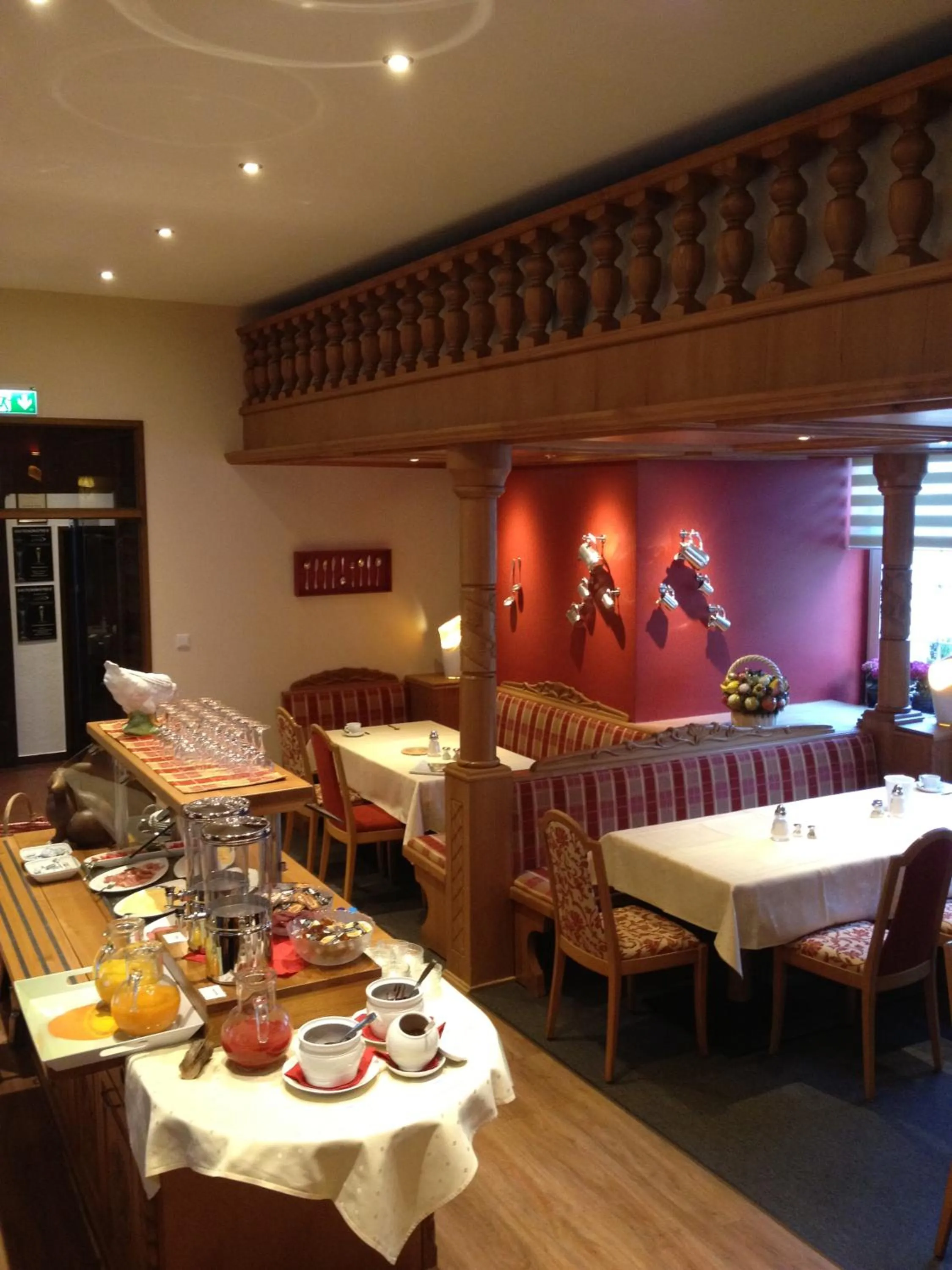 Breakfast in Berg´s Backpacker