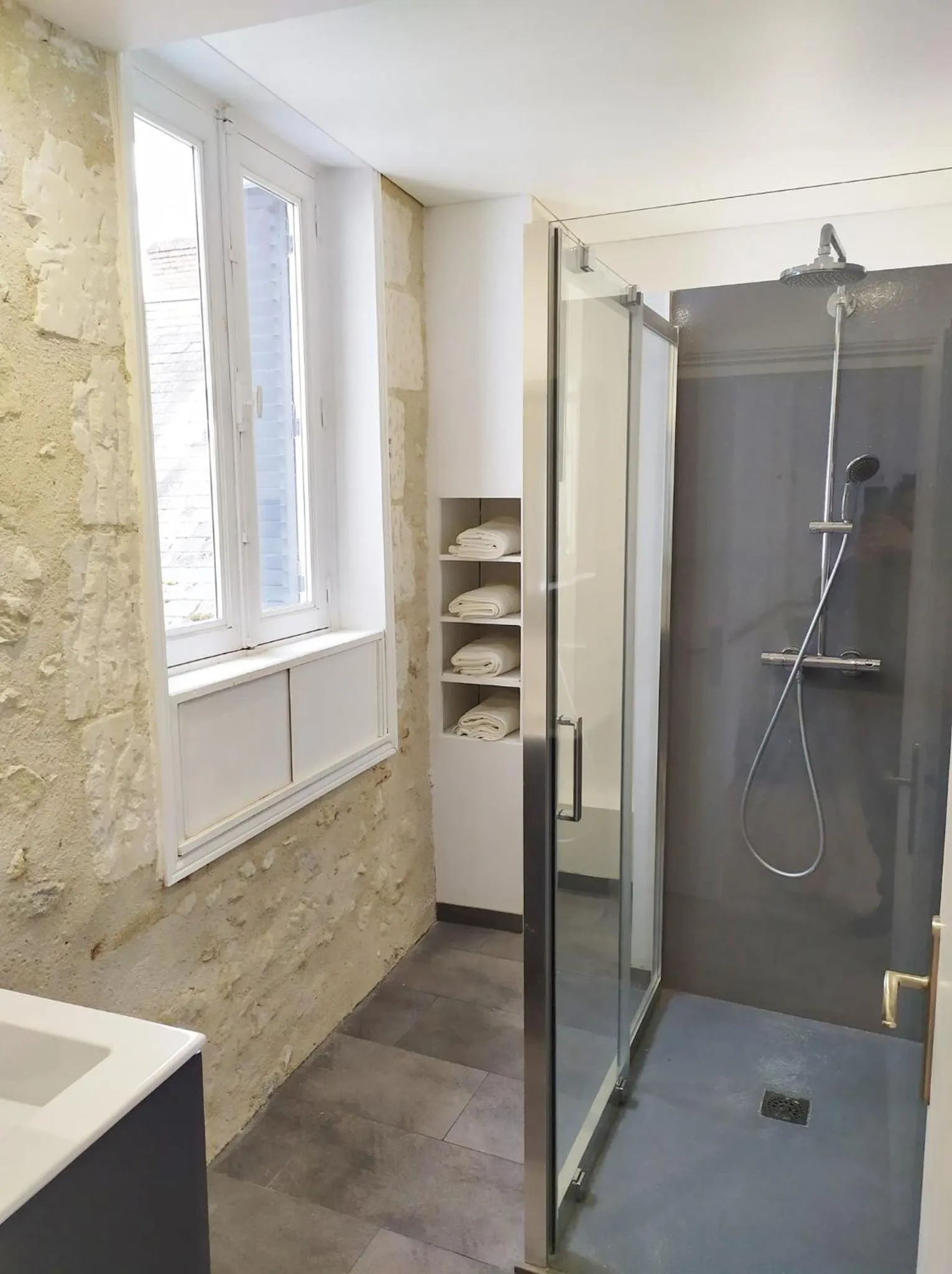Shower in Le Huis Clos