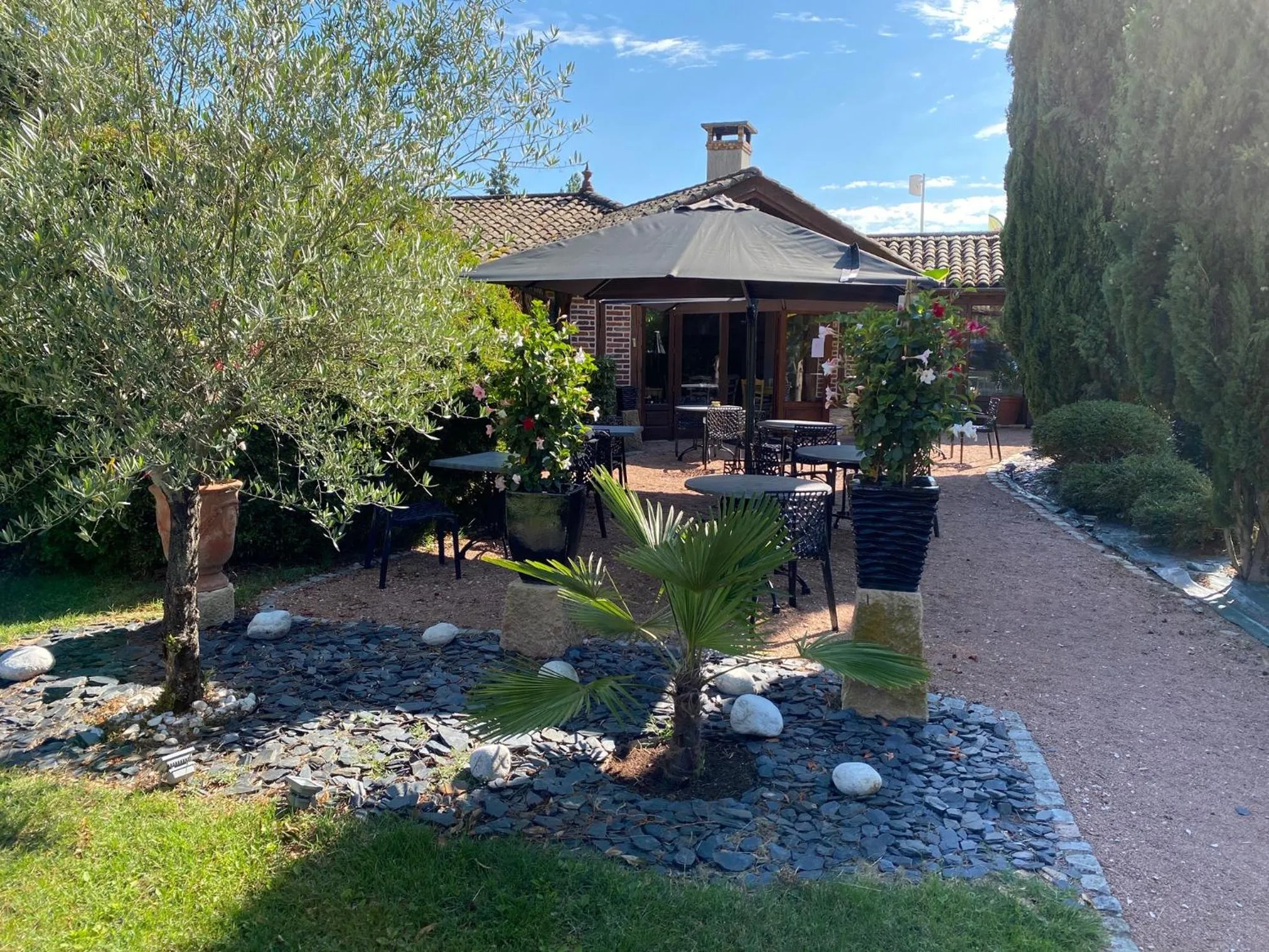 Facade/entrance in Hotel Village Motel