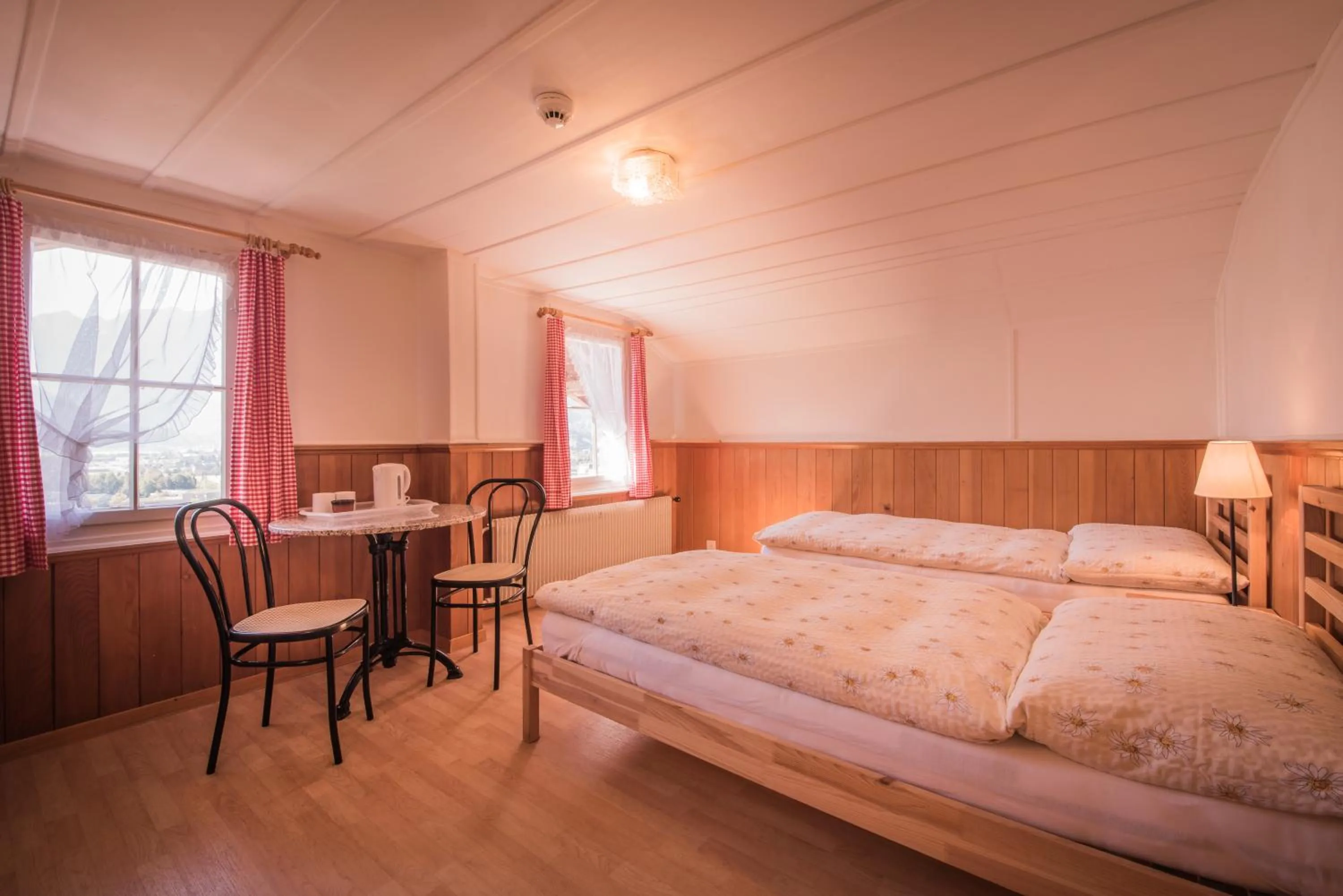 Photo of the whole room, Bed in Gasthof Schoenegg B&B