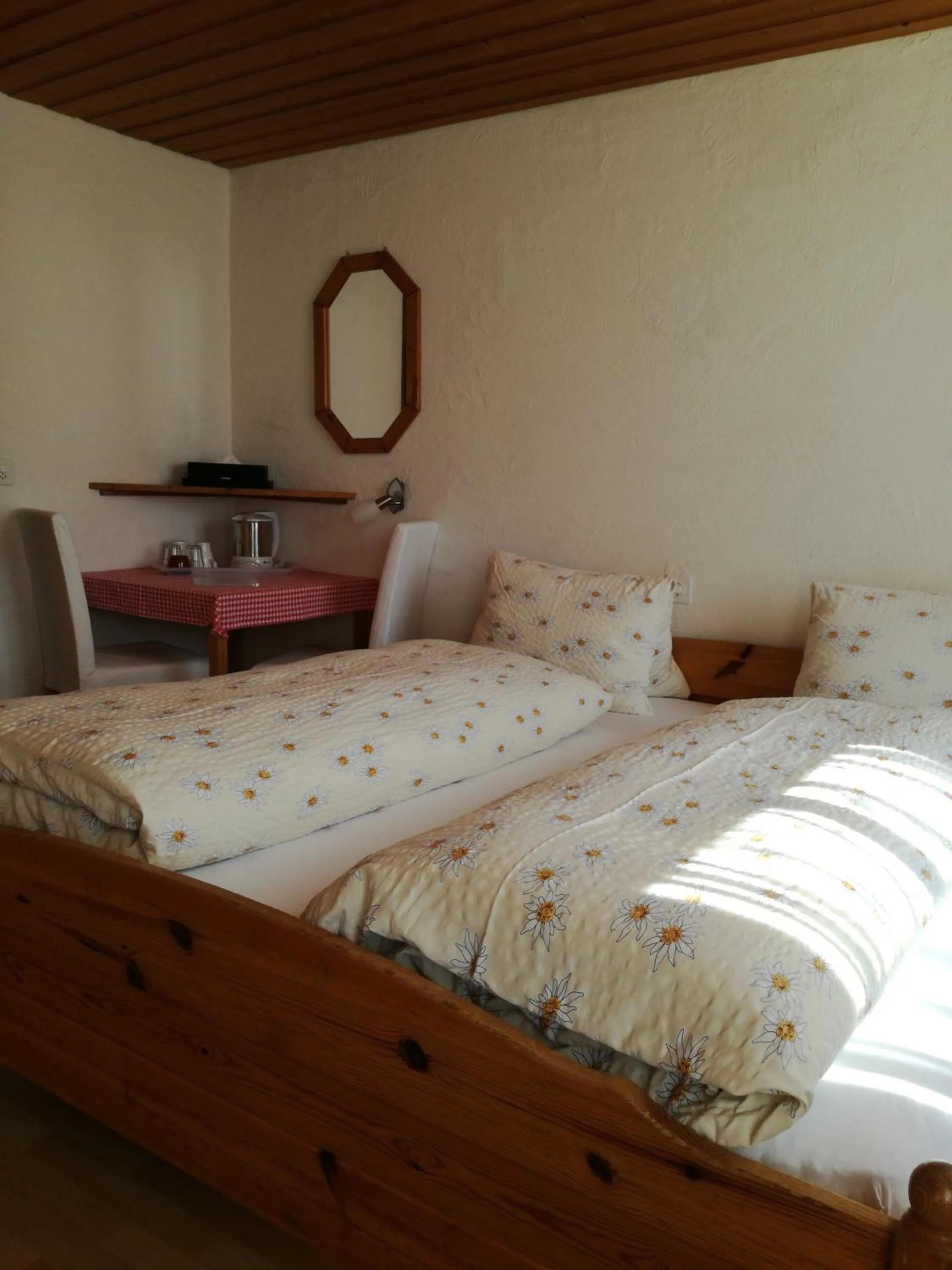 Day, Bed in Gasthof Schoenegg B&B