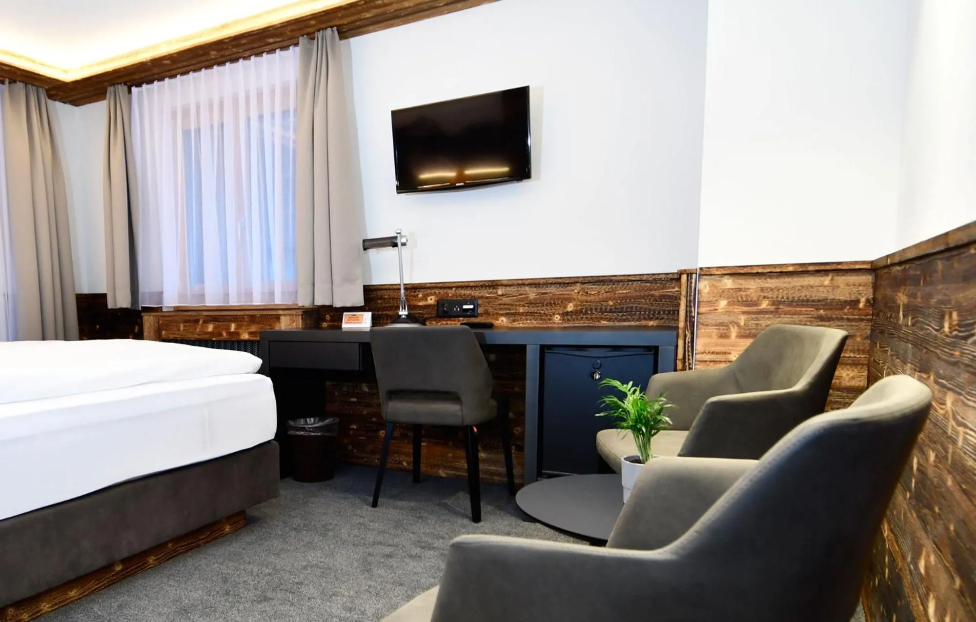 TV and multimedia, Bed in Hotel Elite