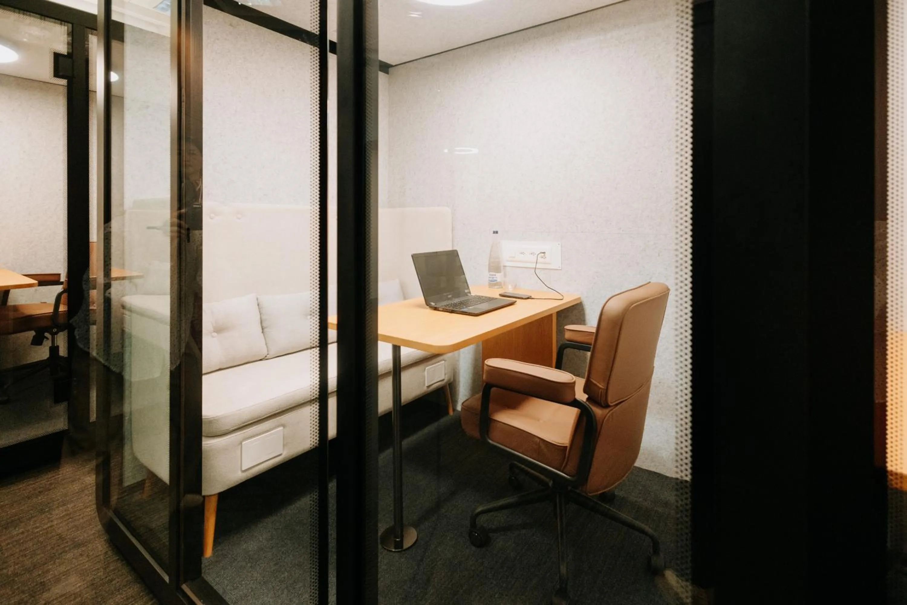 Meeting/conference room in Ramada by Wyndham Baden Hotel du Parc