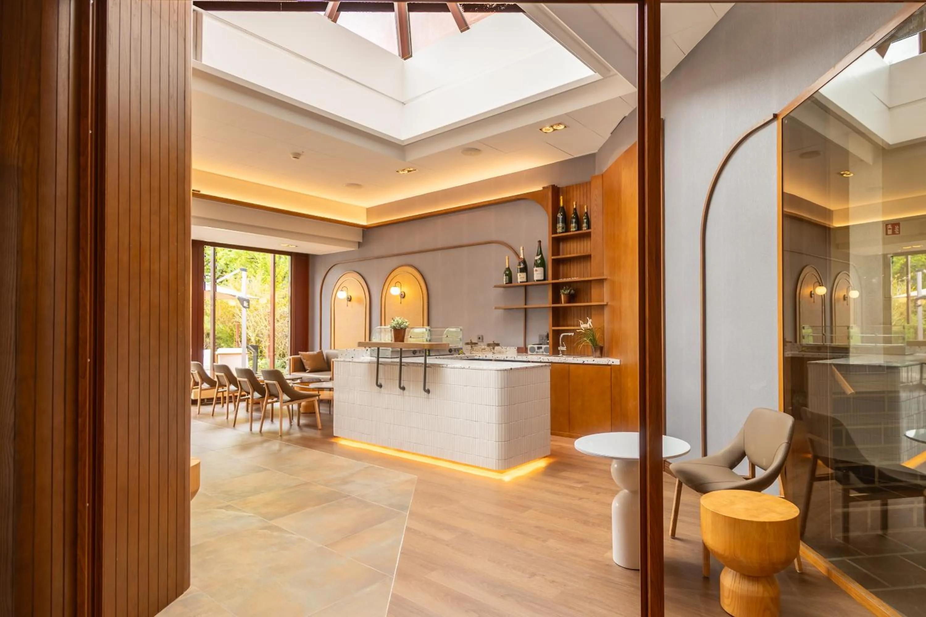 Restaurant/places to eat in Ramada by Wyndham Baden Hotel du Parc