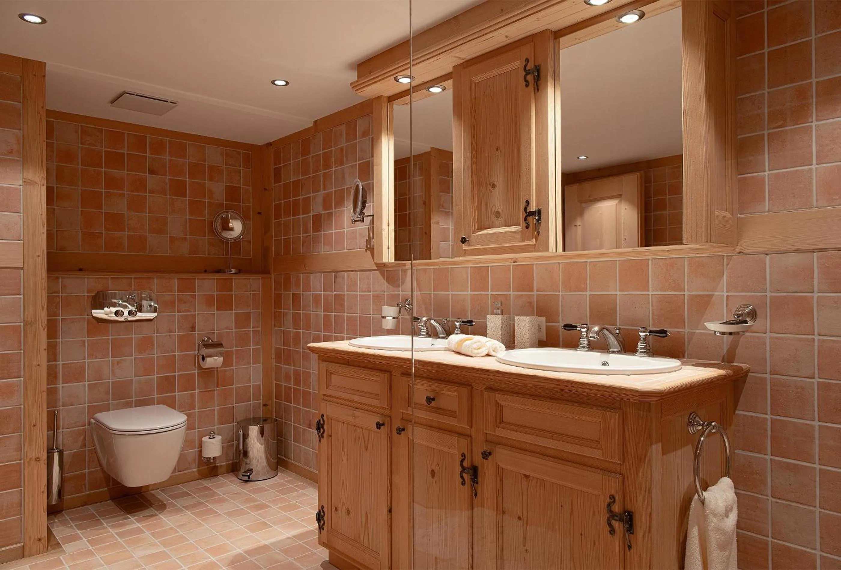 Shower in Hotel Olden