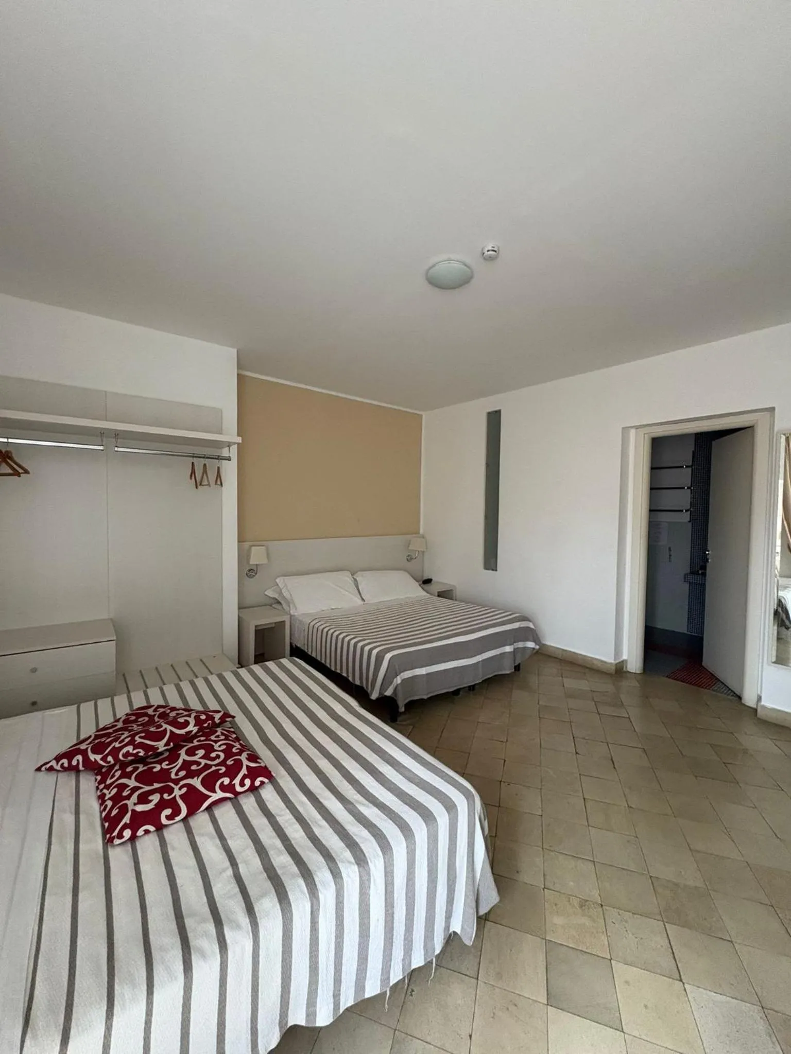 Photo of the whole room, Bed in Nuova Mastrarua Rooms
