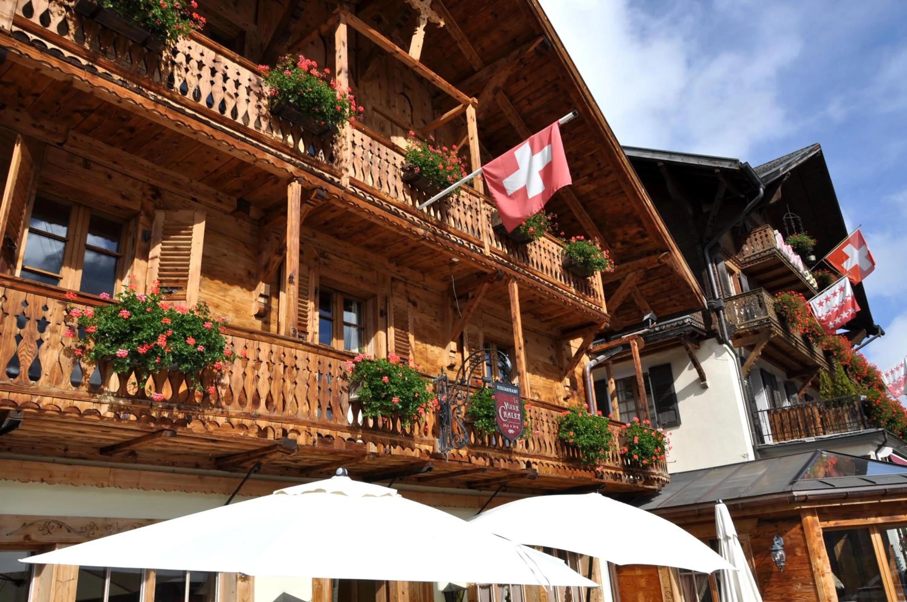 Facade/entrance in Boutique Hotel Beau-Séjour & Spa Superior