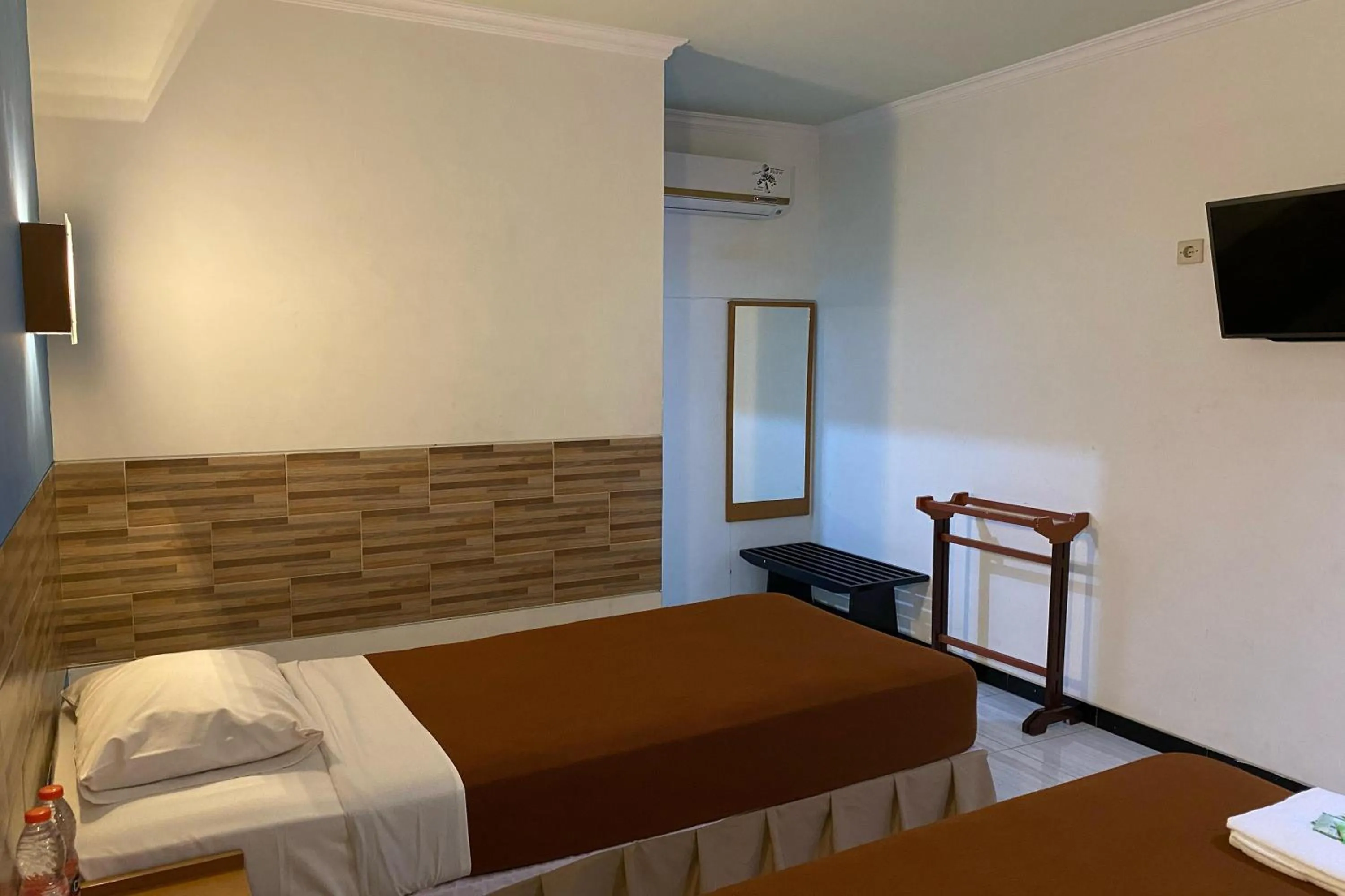 Photo of the whole room, Bed in Hotel Lestari