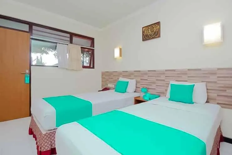 Bedroom, Bed in Hotel Lestari Near Lippo Plaza Mall Jember