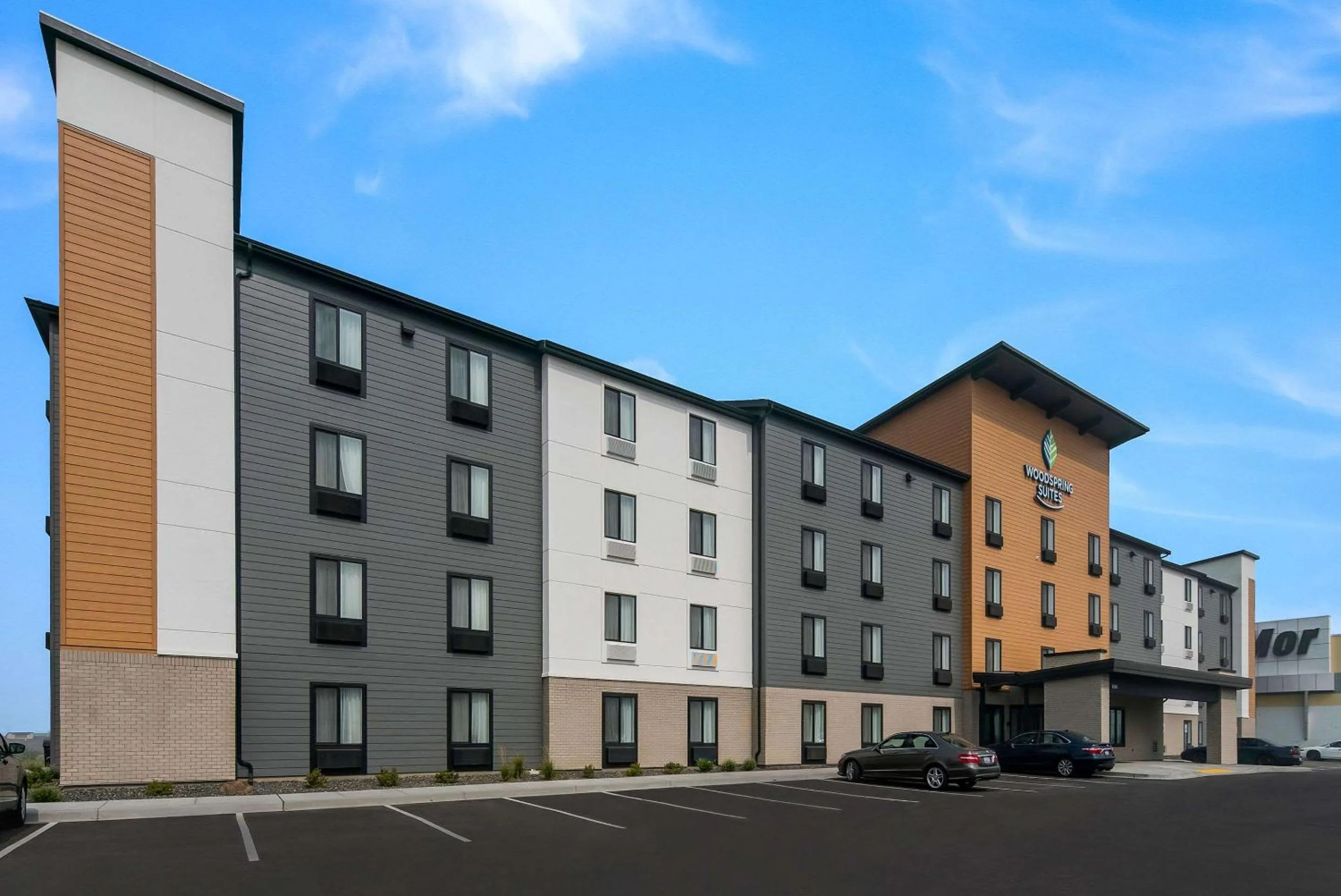 Property building in WoodSpring Suites Tri-Cities Richland