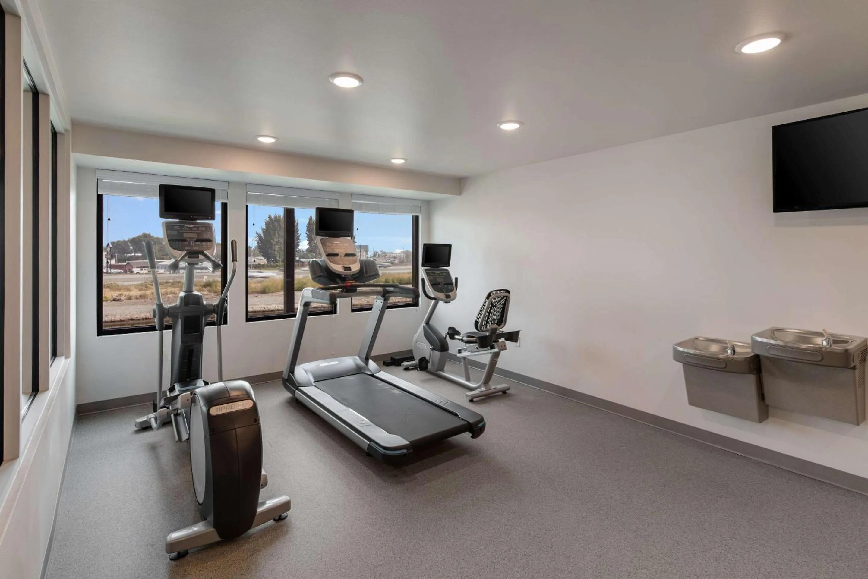 Fitness centre/facilities in WoodSpring Suites Tri-Cities Richland