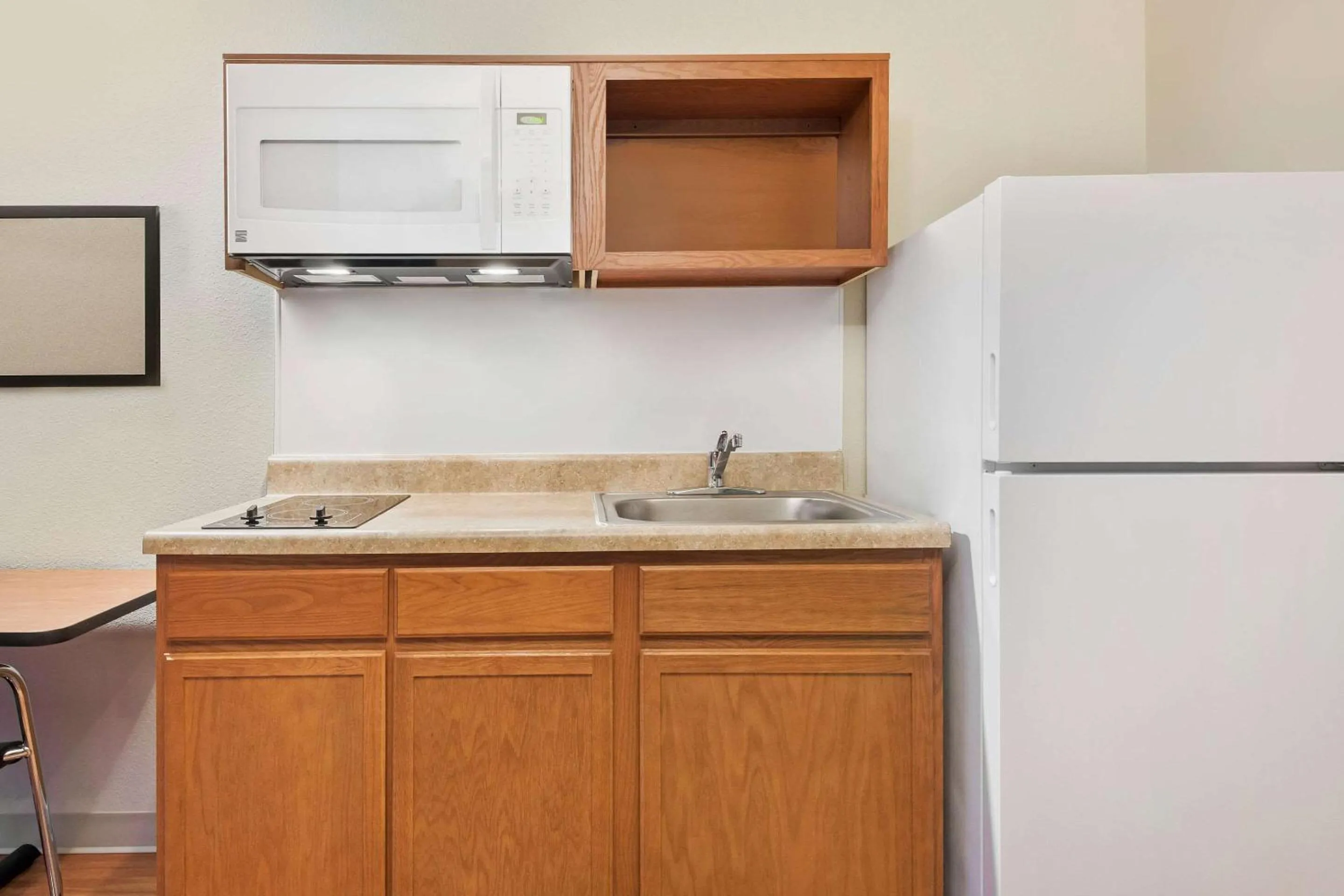 Kitchen or kitchenette in WoodSpring Suites Chattanooga