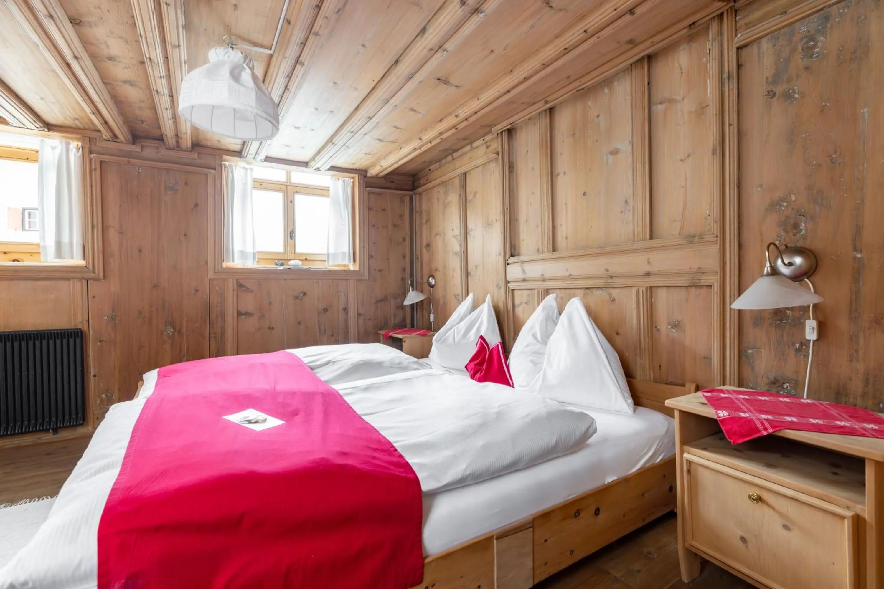 Photo of the whole room in Palazzo Mysanus Samedan