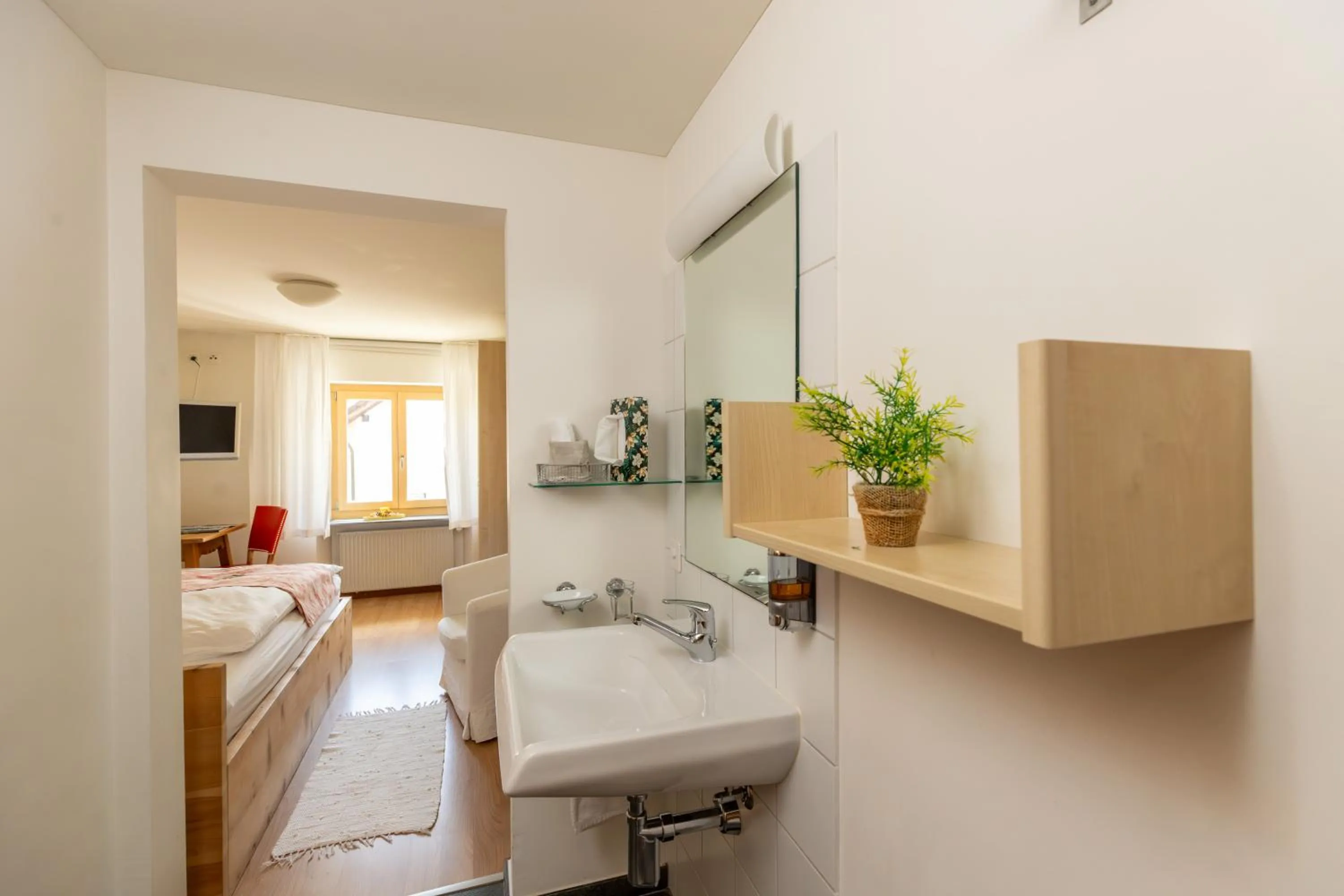 Photo of the whole room in Palazzo Mysanus Samedan