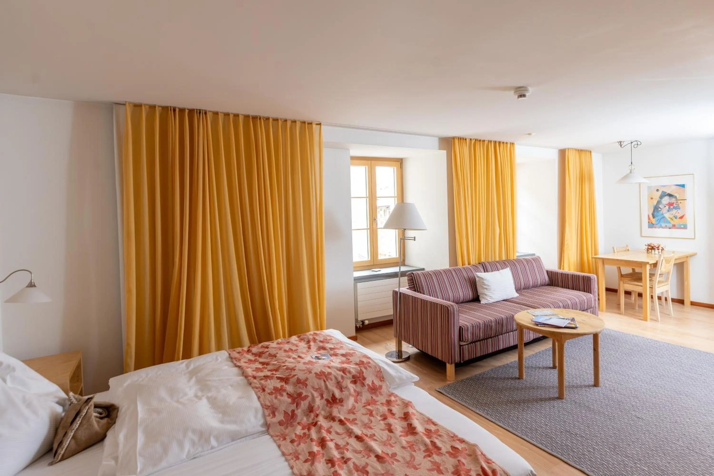 Photo of the whole room in Palazzo Mysanus Samedan