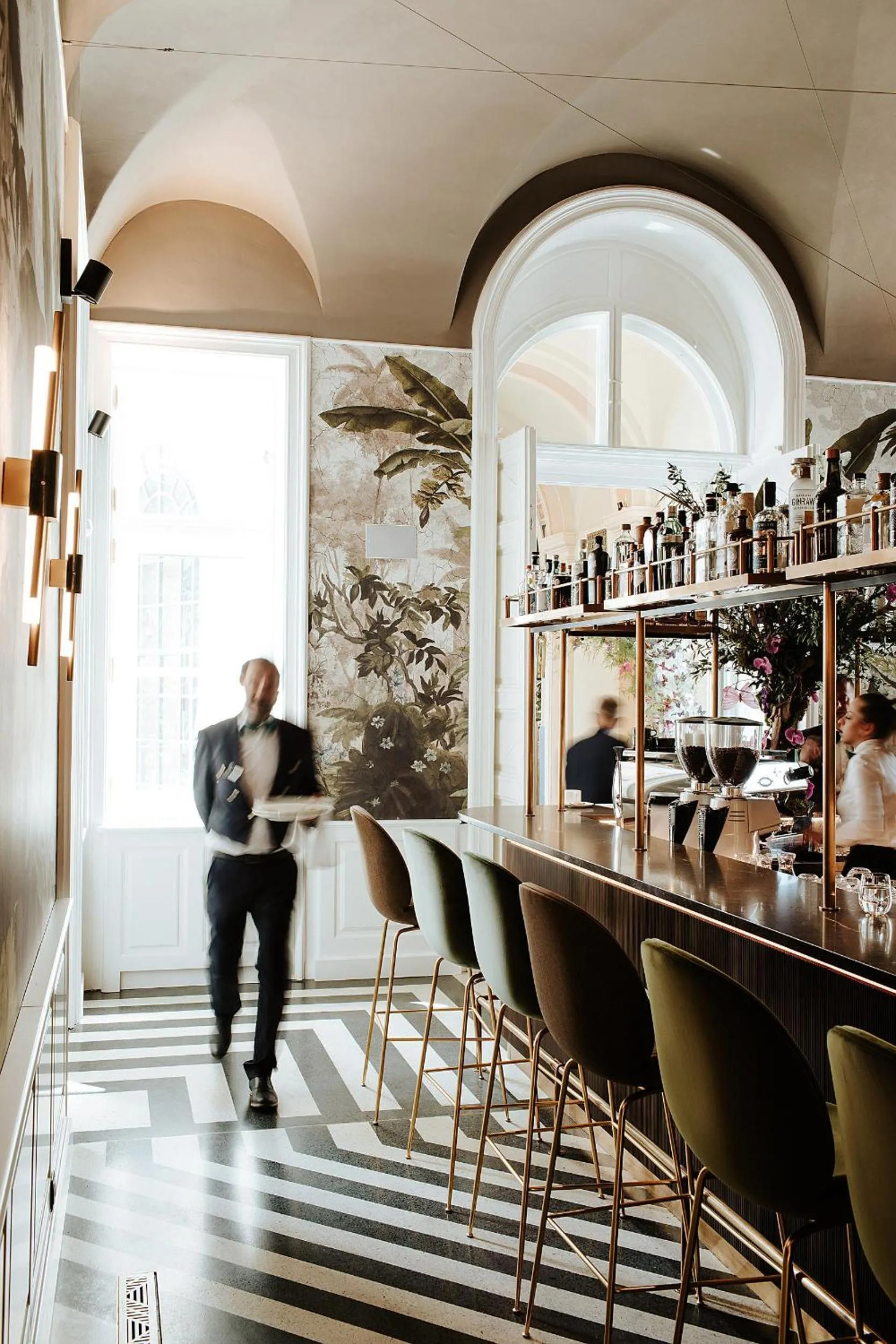 Lounge or bar in BOTANIQ Castle of Tura - Small Luxury Hotels of the World