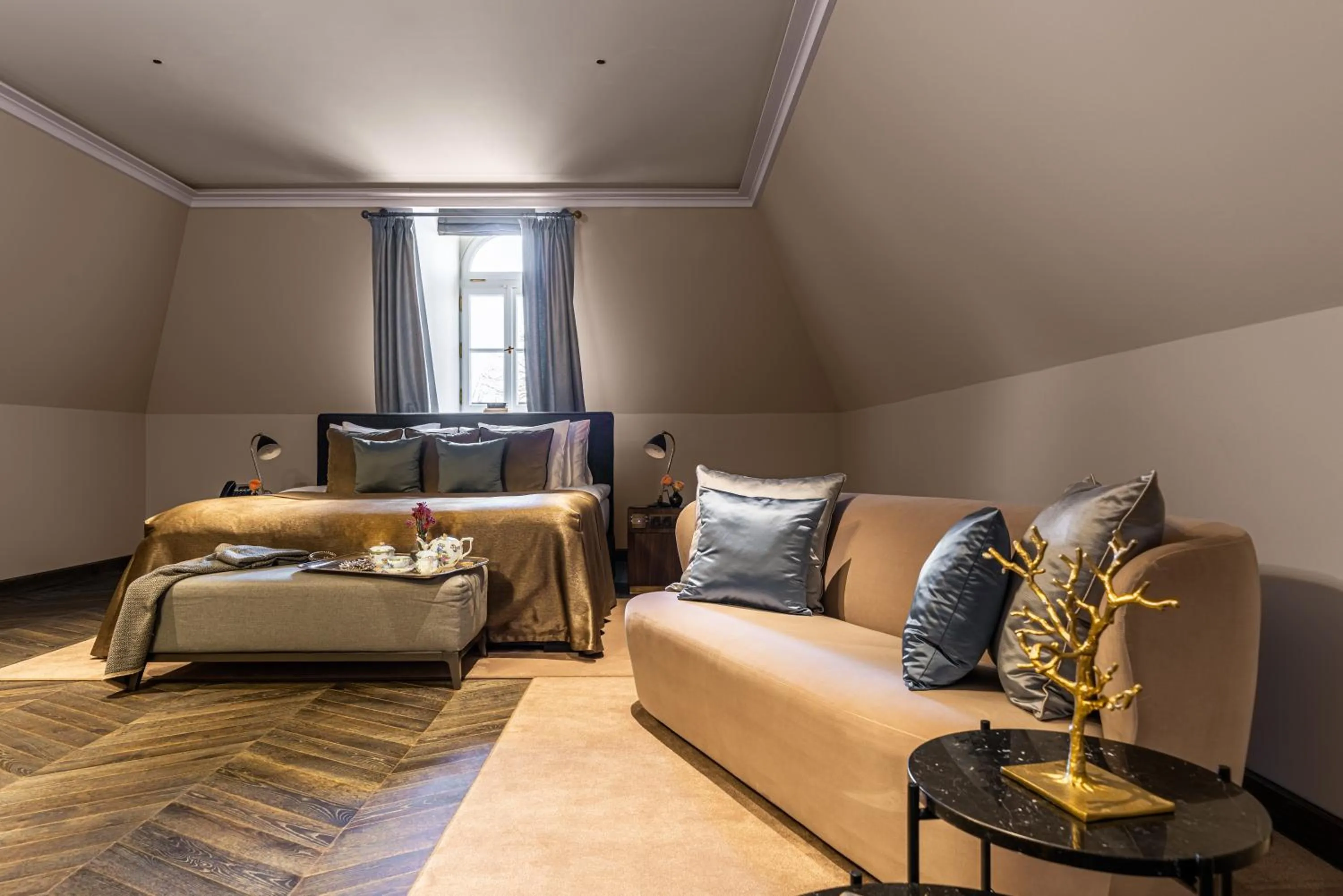 Seating area in BOTANIQ Castle of Tura - Small Luxury Hotels of the World