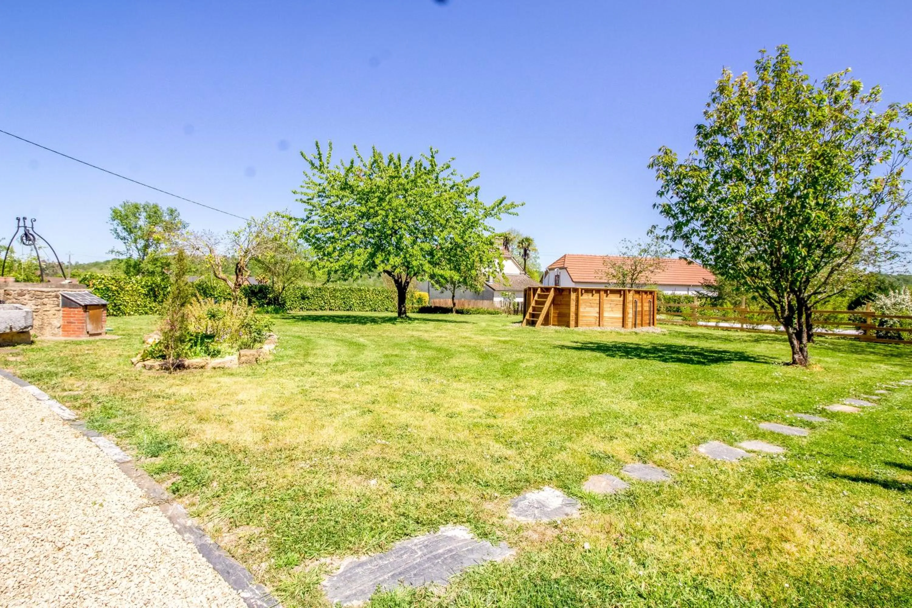 Garden in Ecogite Rural La Cle des Champs