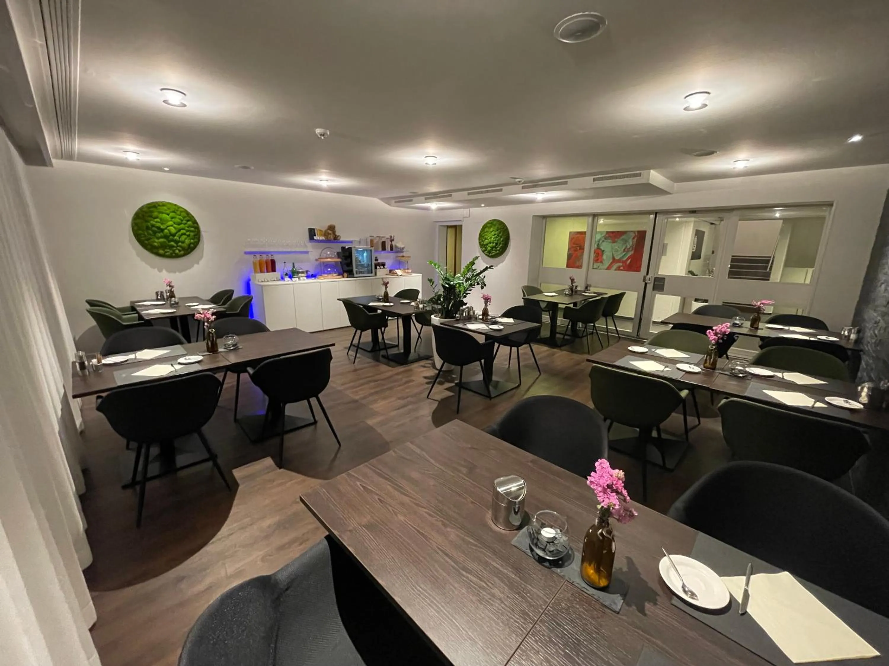 Restaurant/places to eat in Hotel Bären Suhr