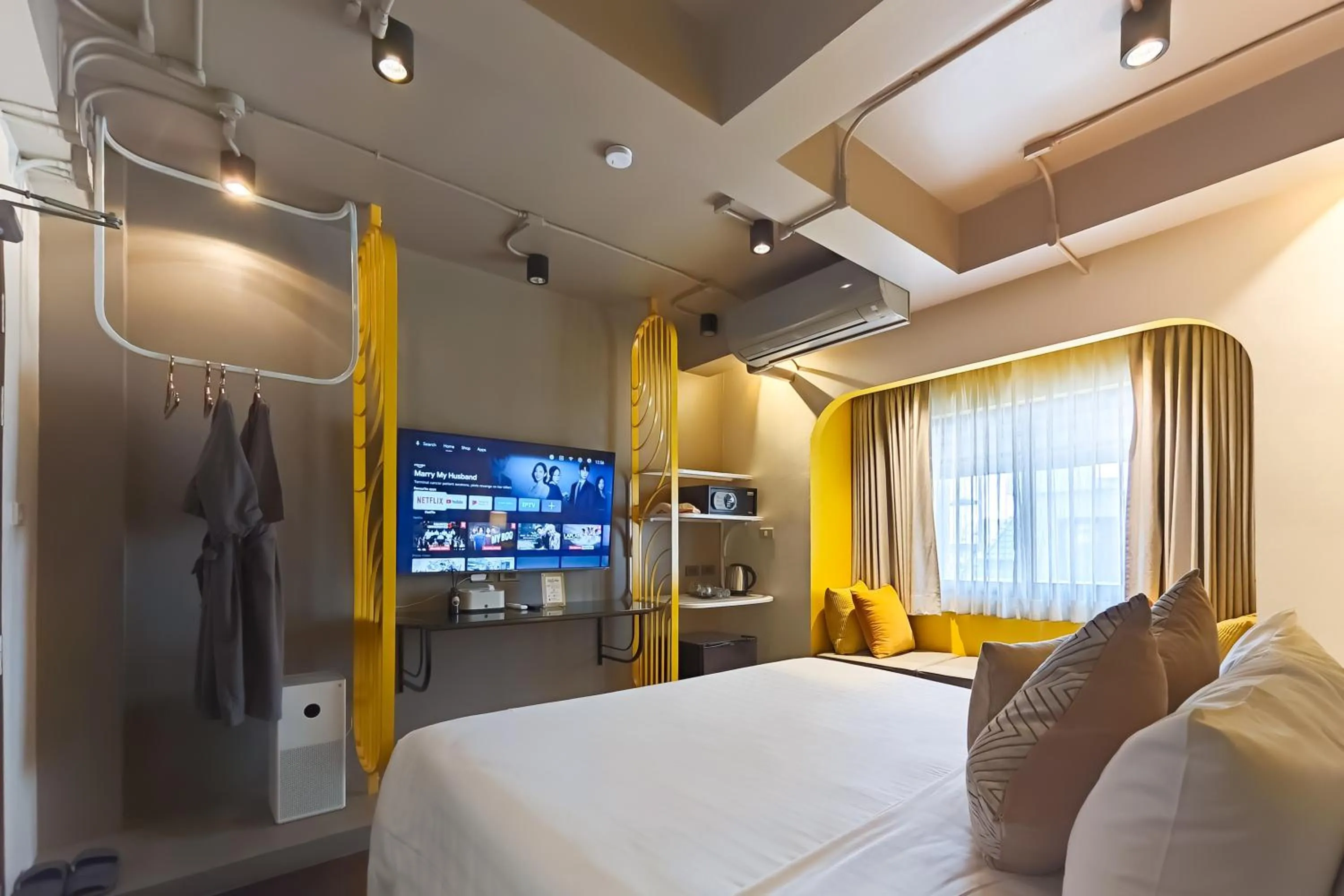 Junior Suite in THE MOMENT CHIANGMAI - Design Boutique Hotel