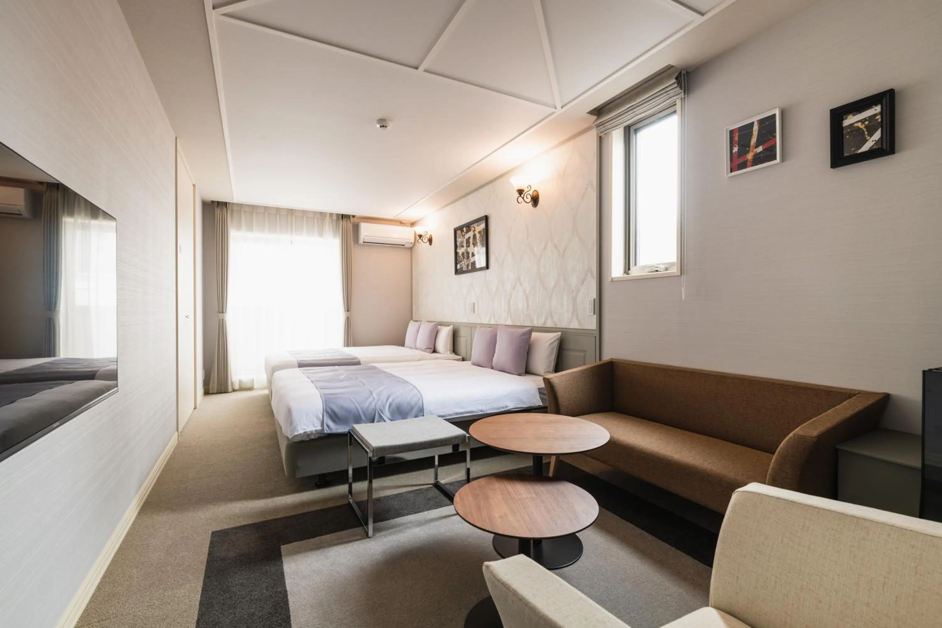 Photo of the whole room in GRAND BASE HAKATA-I