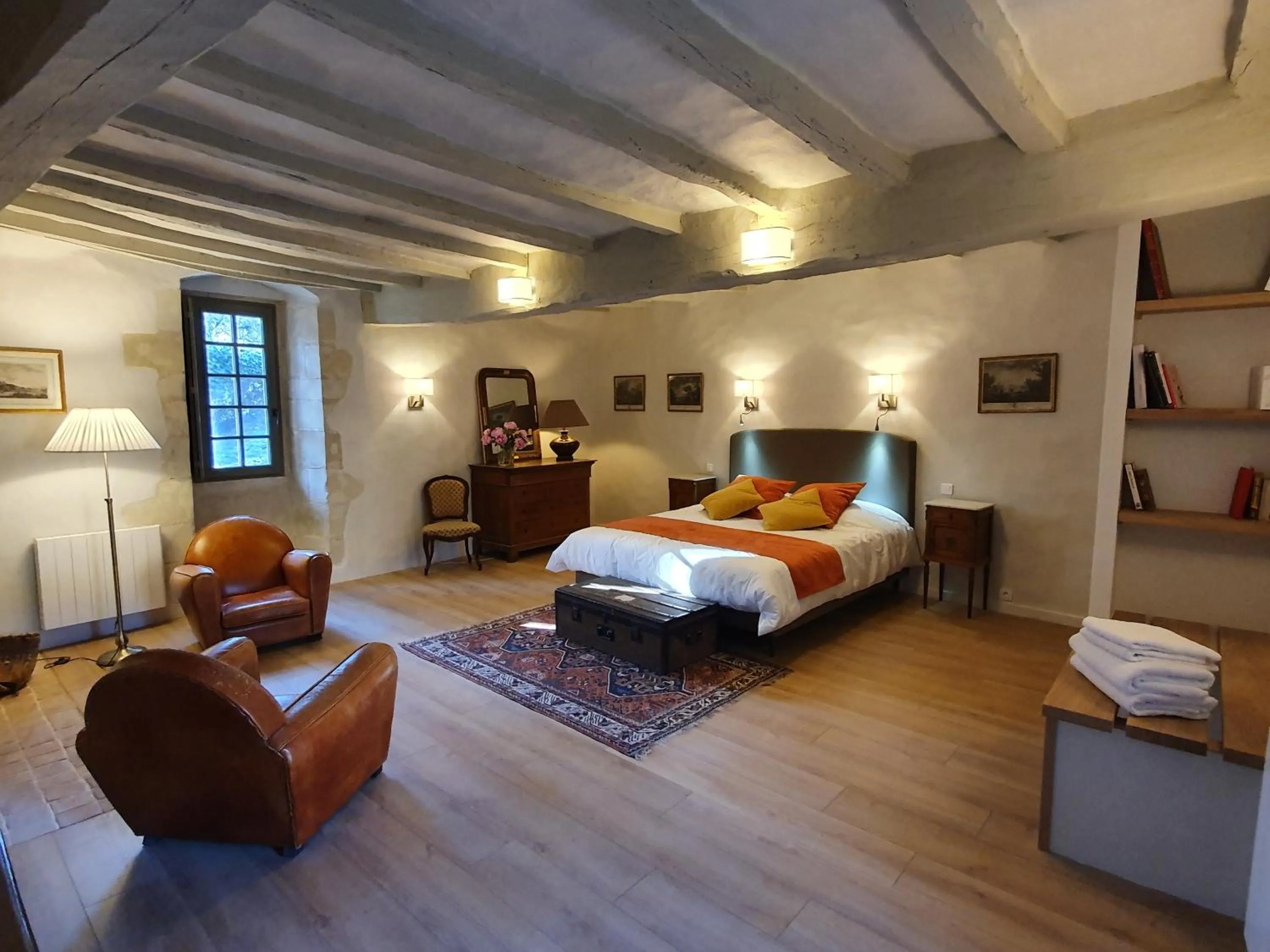 Bed in Manoir du Bellay