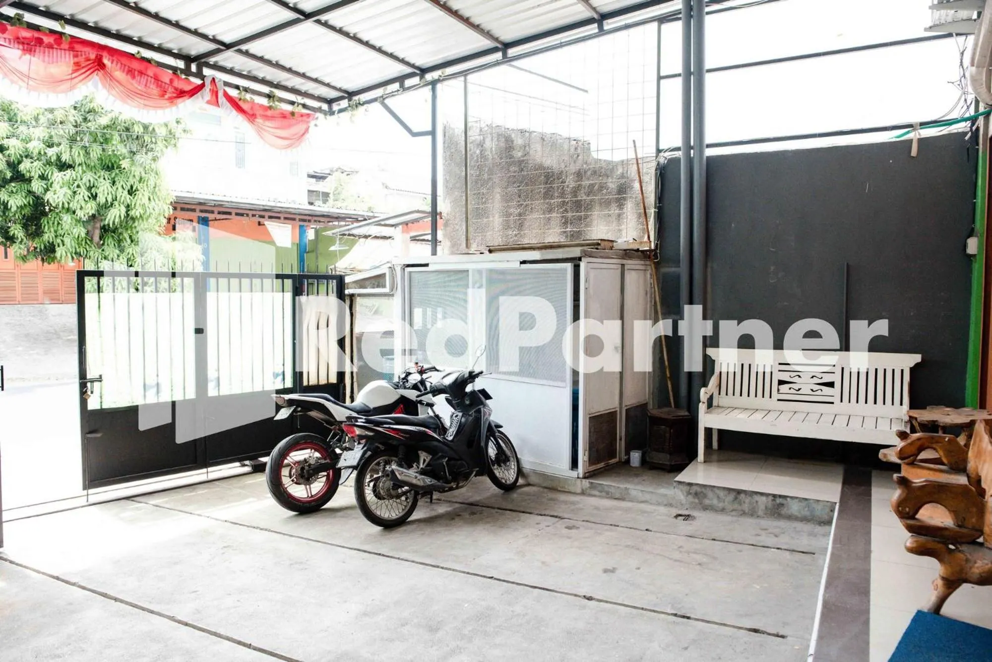 Property building in Happy Inn Puspo Mitra RedDoorz