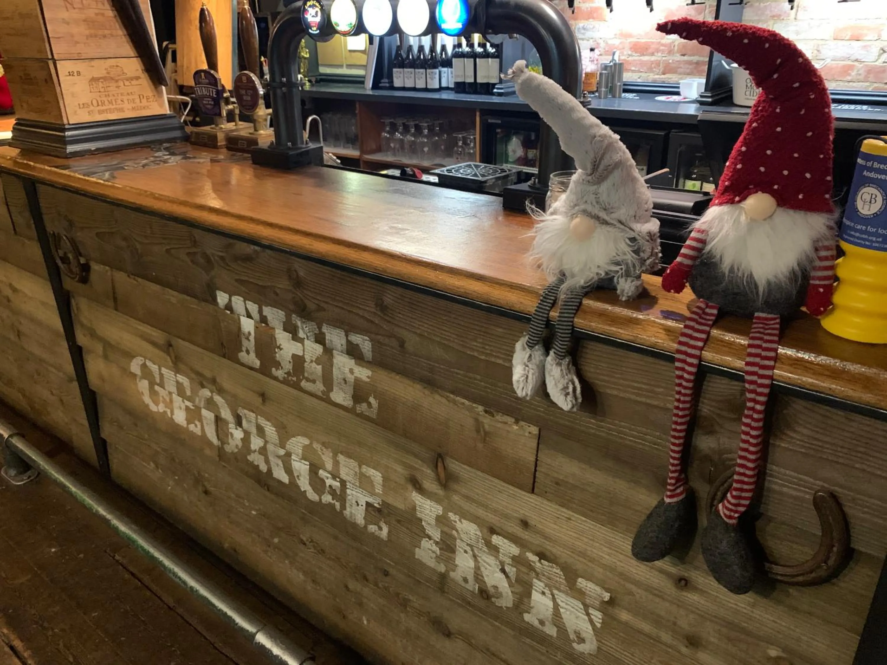 Lounge or bar in The George Inn Middle Wallop