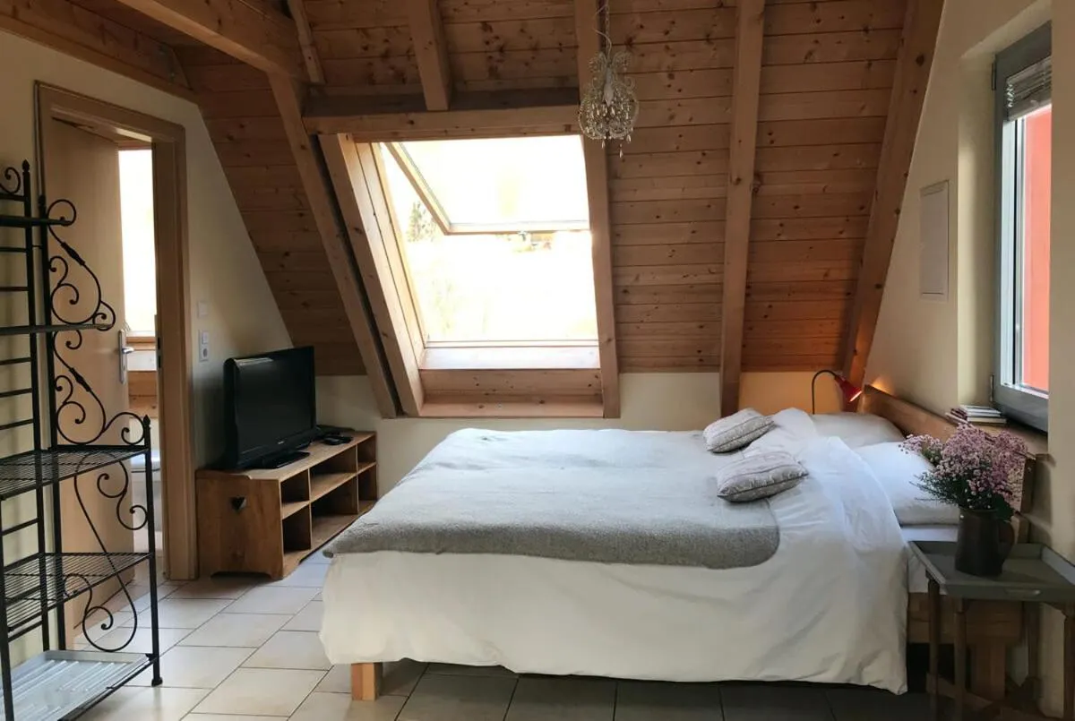 Bed in Landhotel Untere Mühle