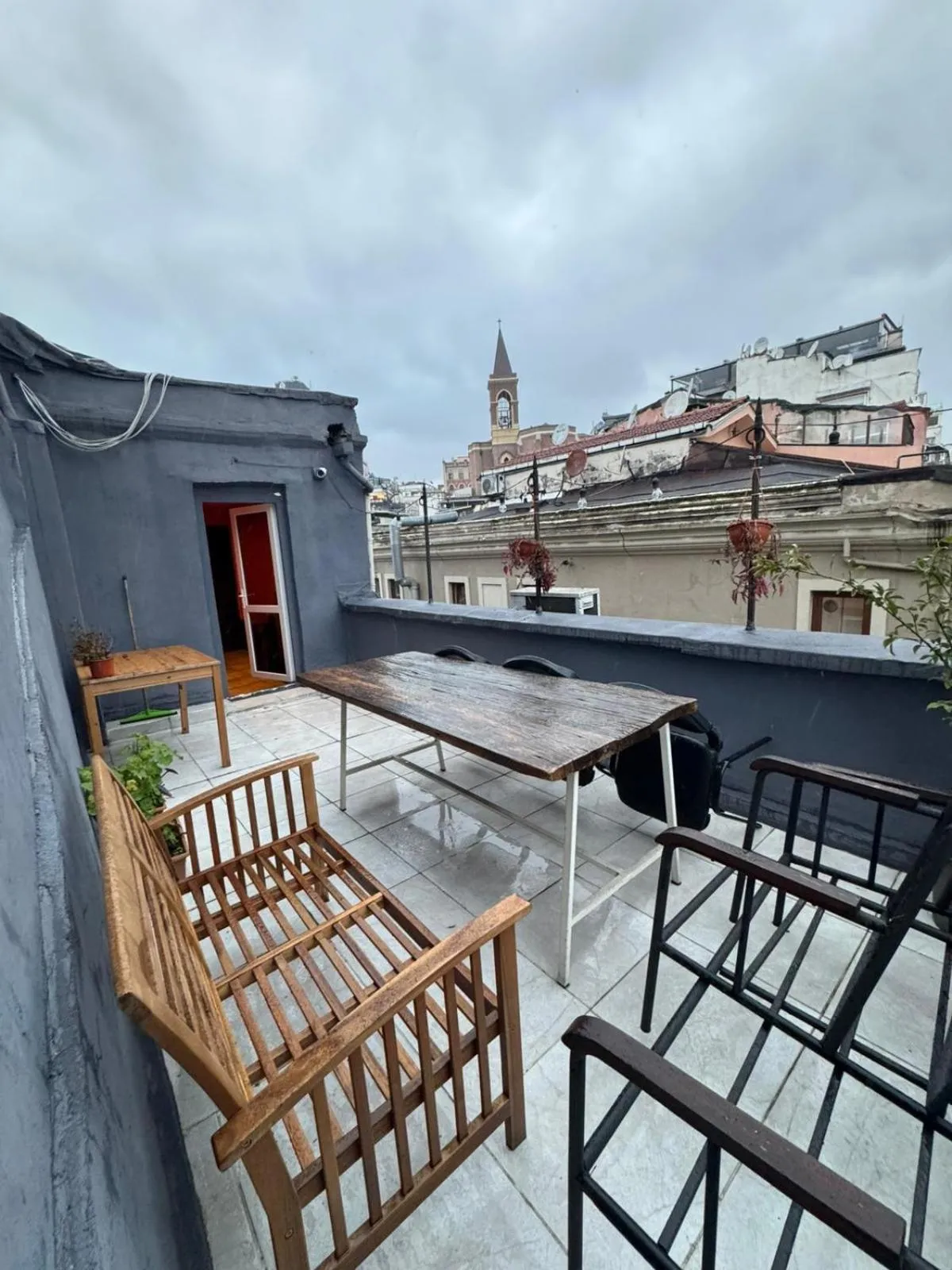 Property building in Reu de Hotel