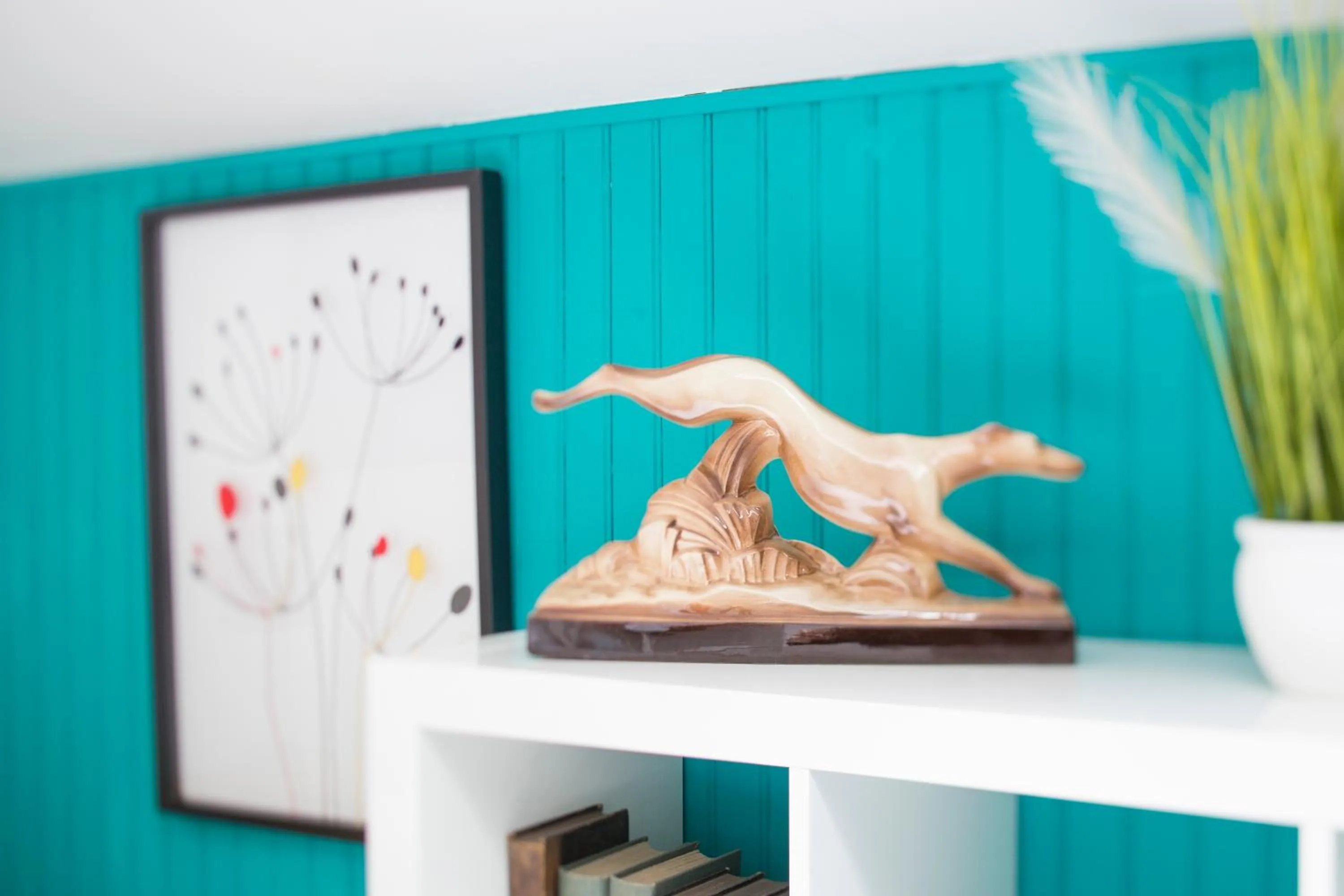 Decorative detail in Une Chambre Chez Dupont