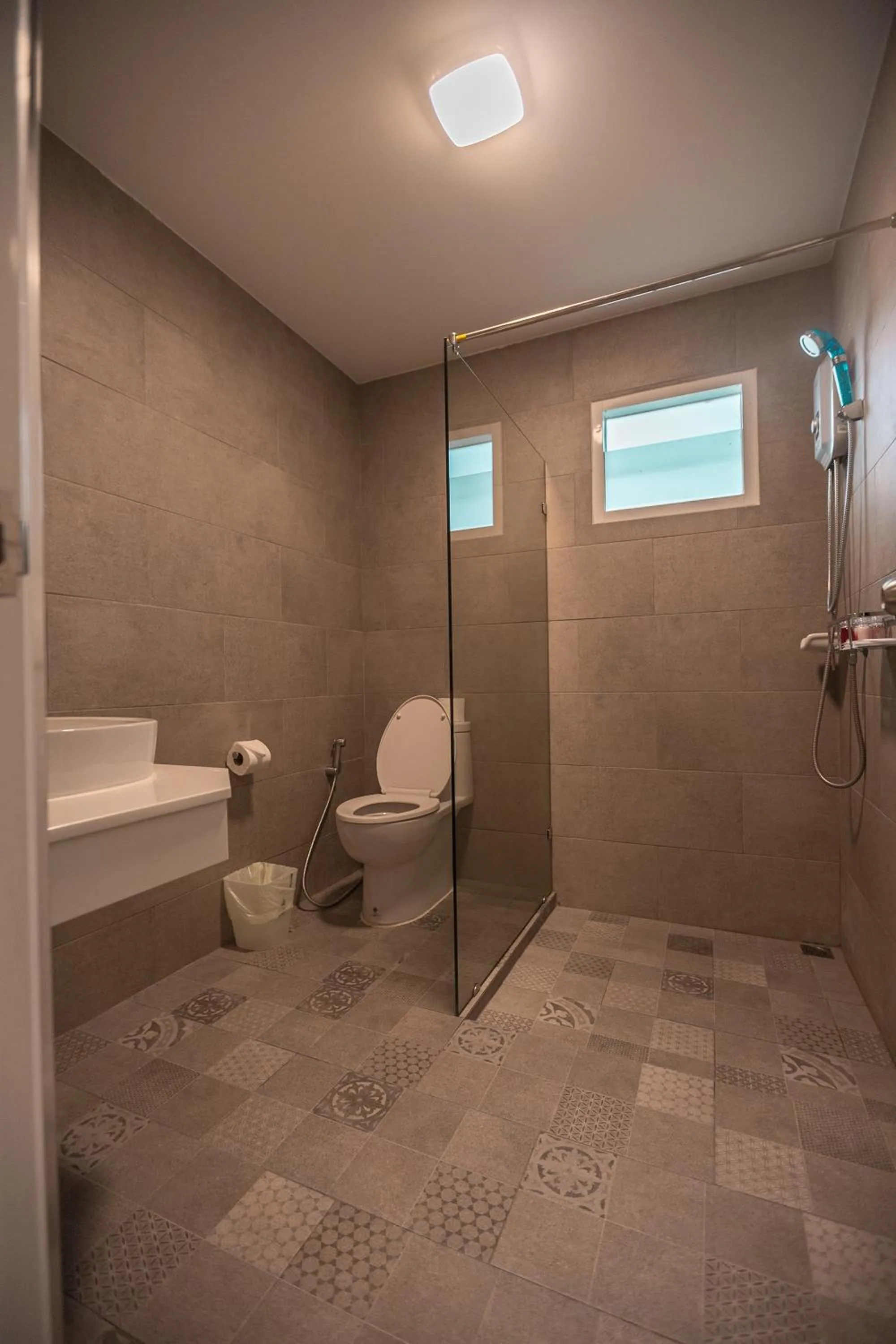 Bathroom in Tiny Krabi Hotel