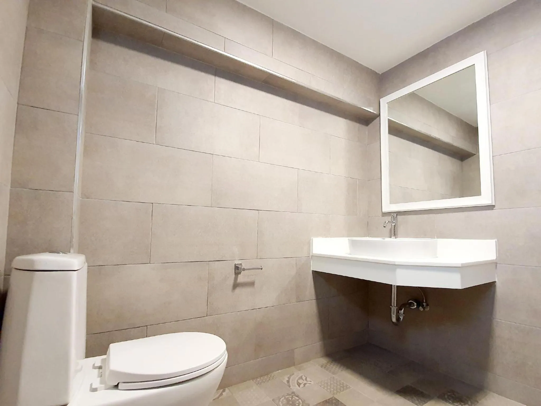 Bathroom in Tiny Krabi Hotel