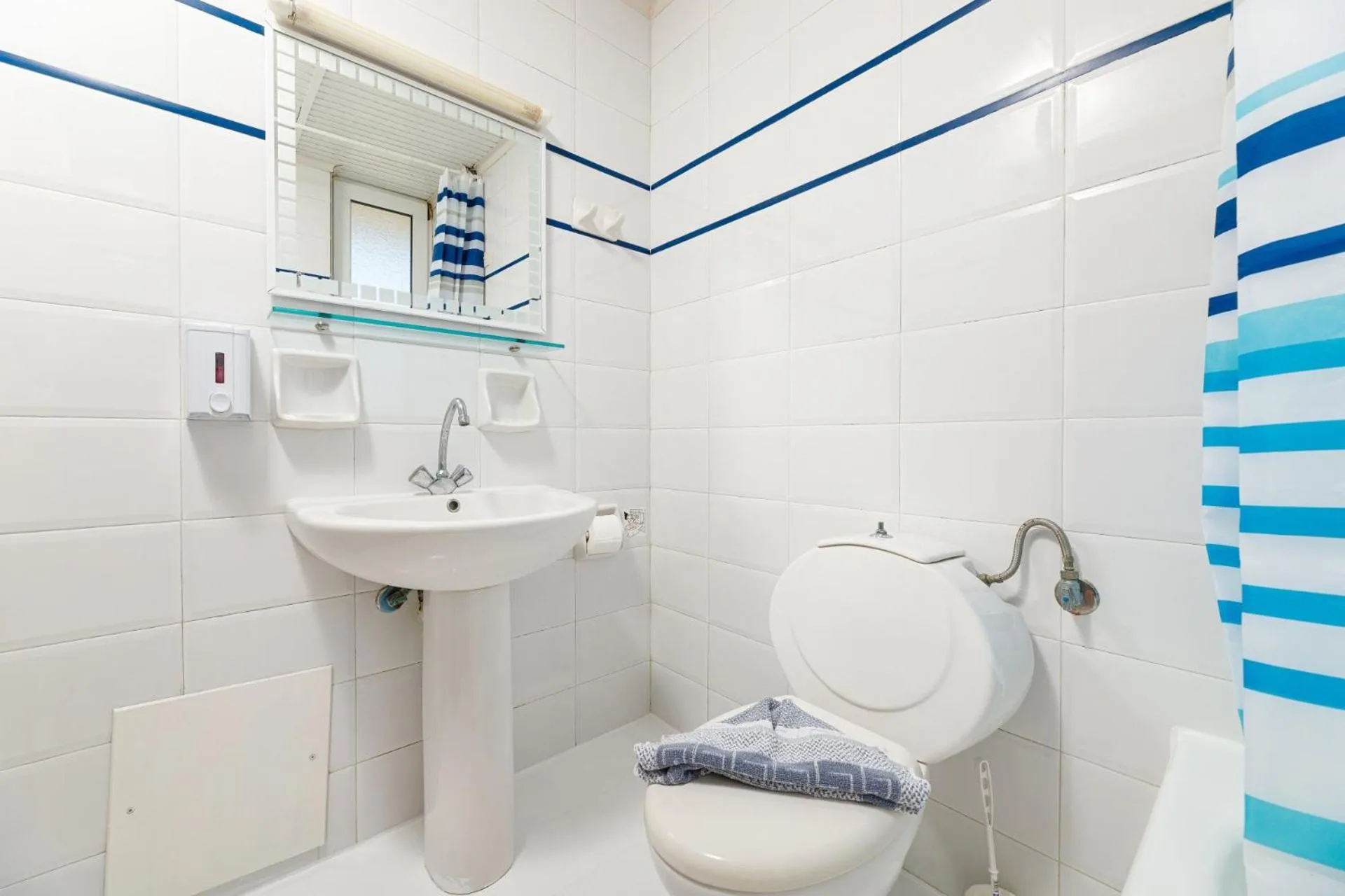 Bathroom in Kostakis Beach