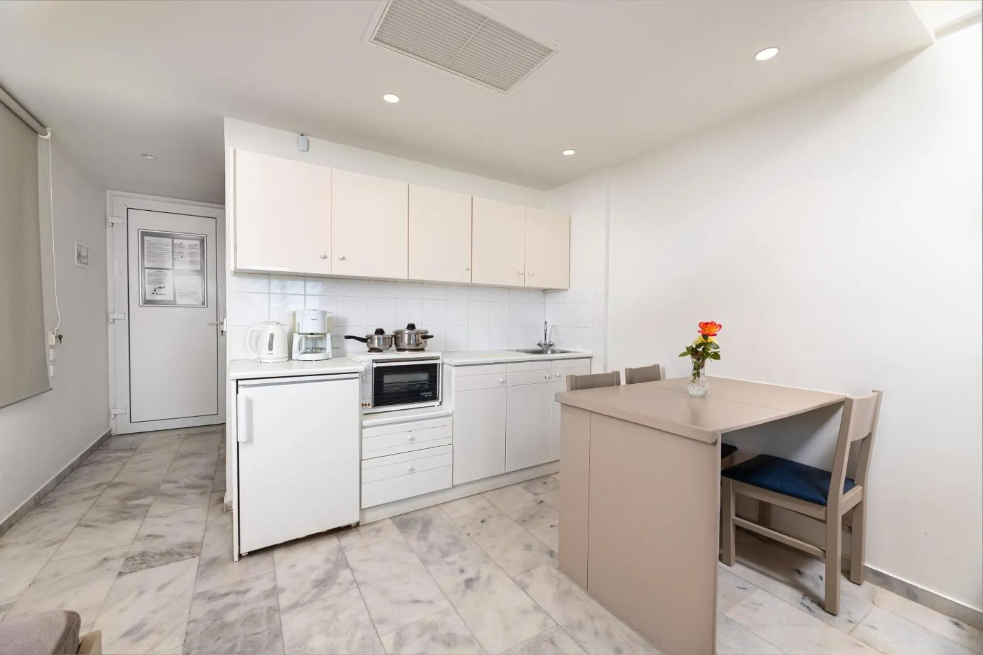 kitchen in Kostakis Beach